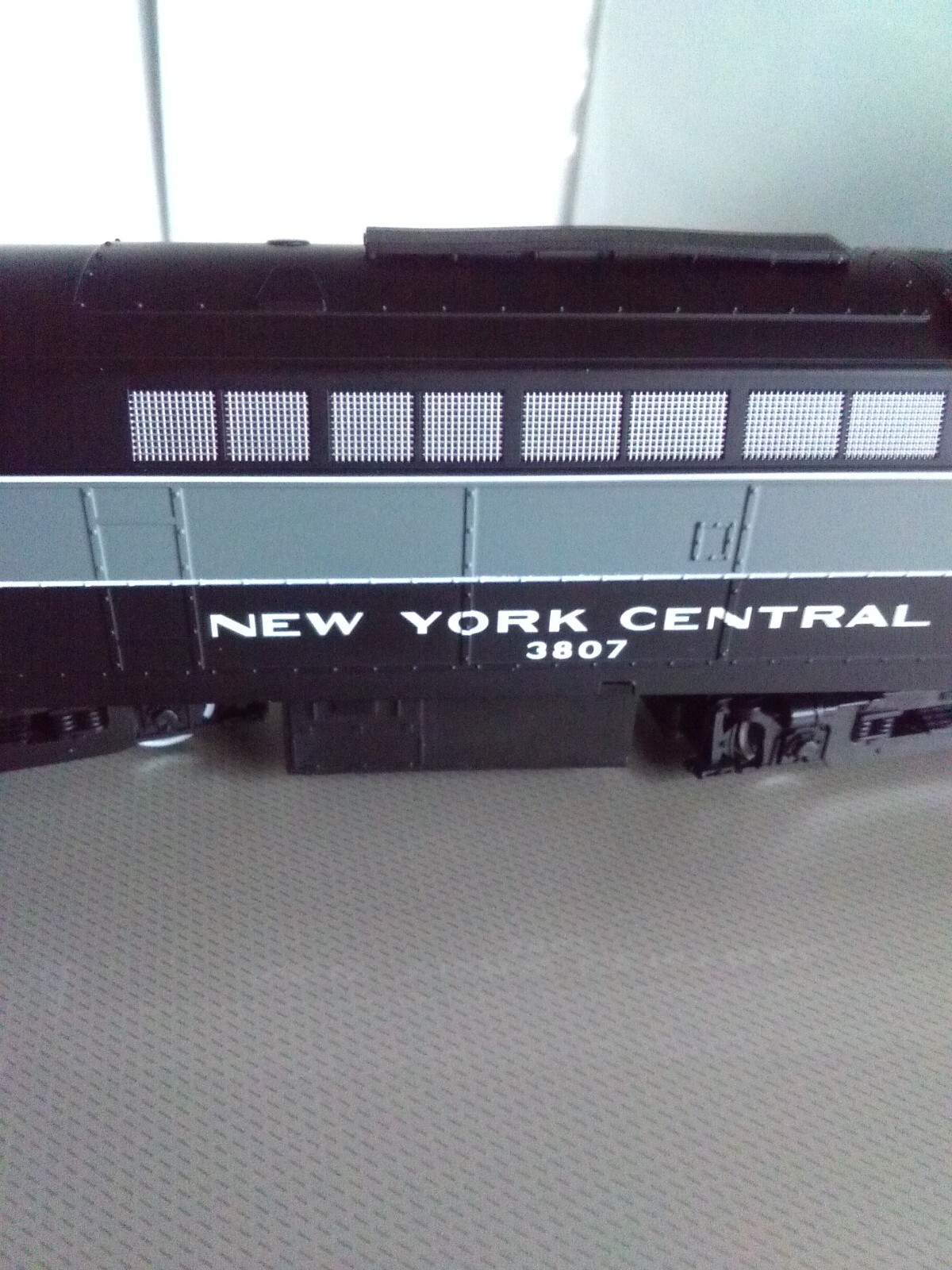 ER MODELS ROCO HO TRAIN POWERED LOCO NYC #3807 SHARK NOSE DIESEL NEW DCC READY !