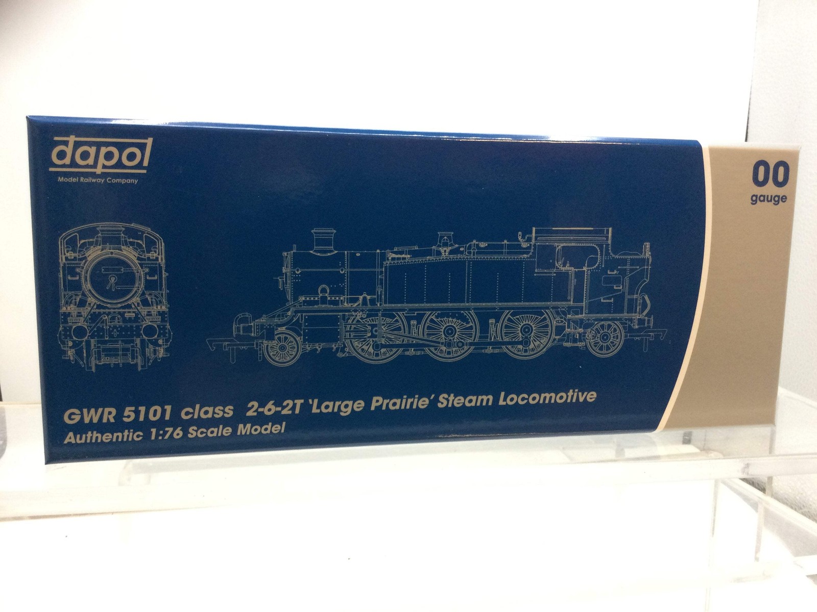 Dapol 4S-041-011 OO Gauge Large Prairie 2-6-2 5132 GWR Green