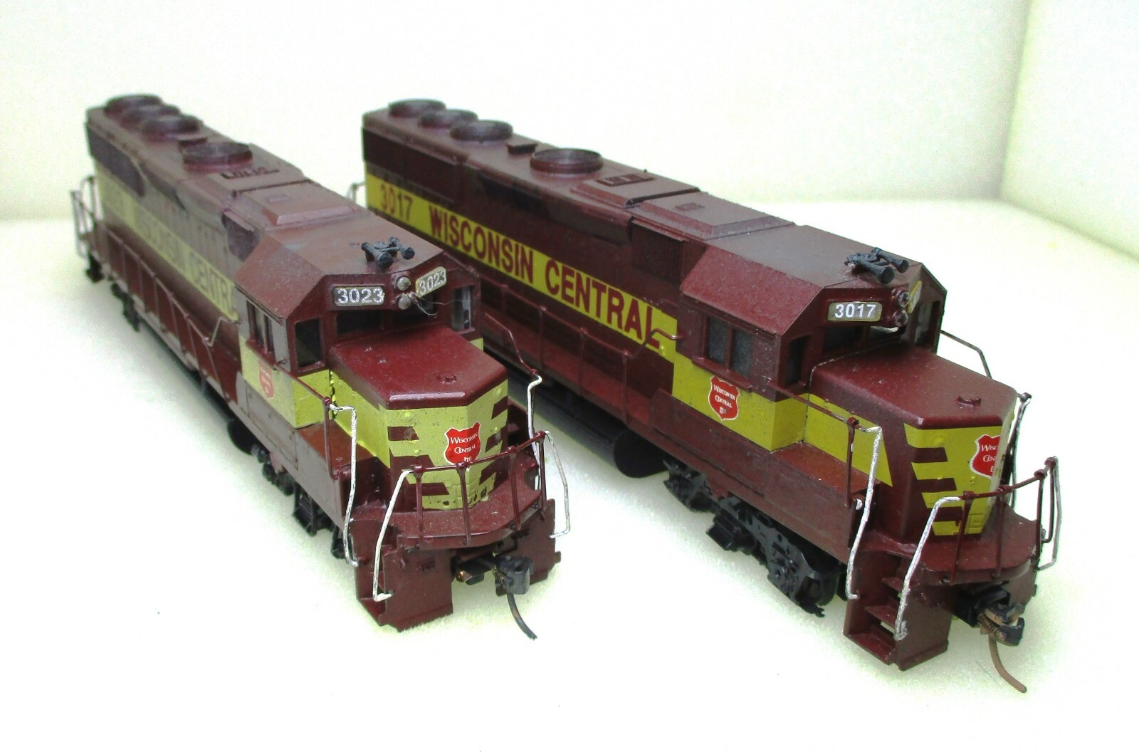 Athearn GP50 (3023) & GP40/2 (3017) Wisconsin Central PWR DCC Fitted H0 Gauge 18