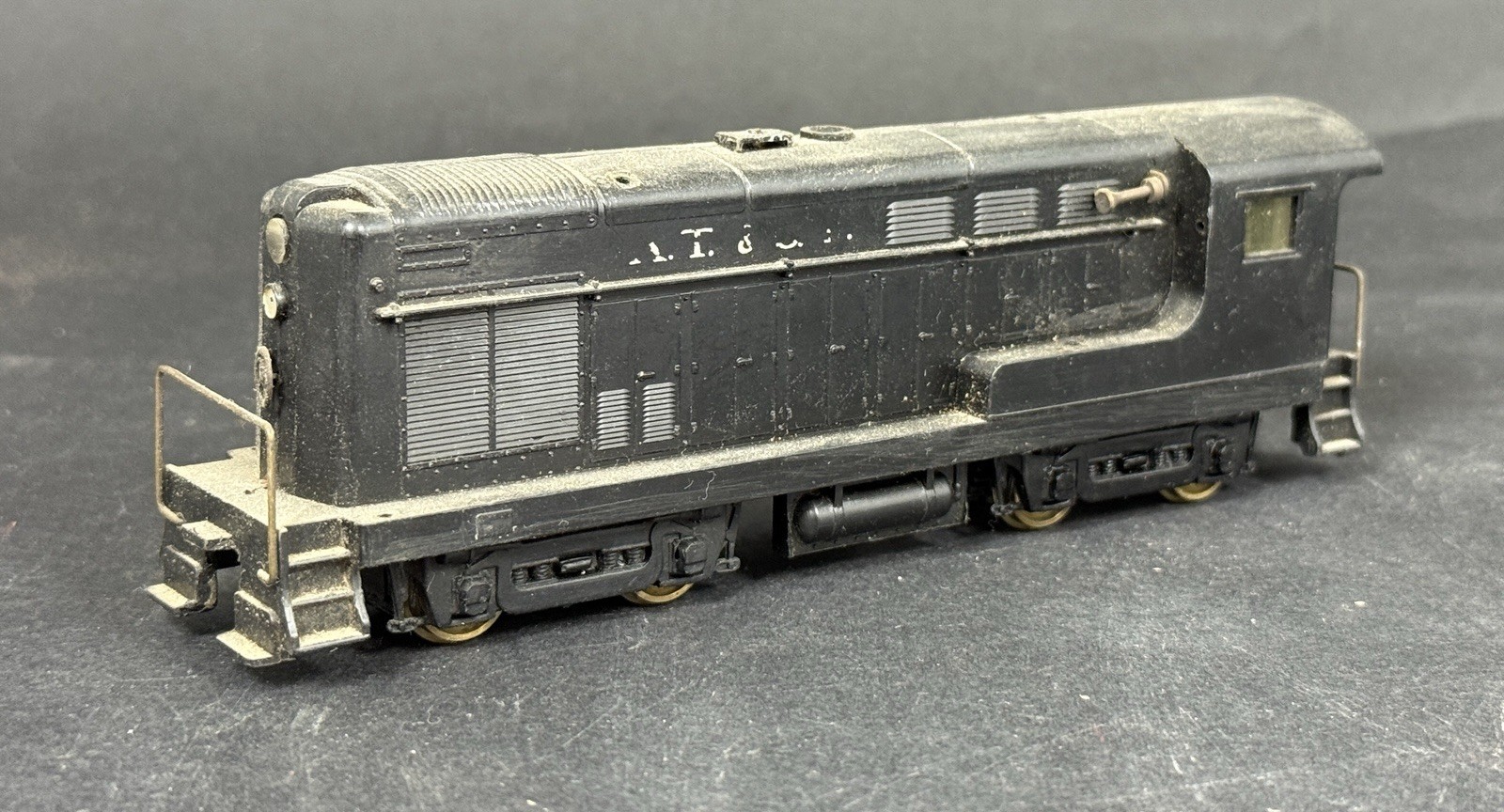 Vintage Santa Fe A.T. & S.F. HO Scale Black Electric Train Locomotive