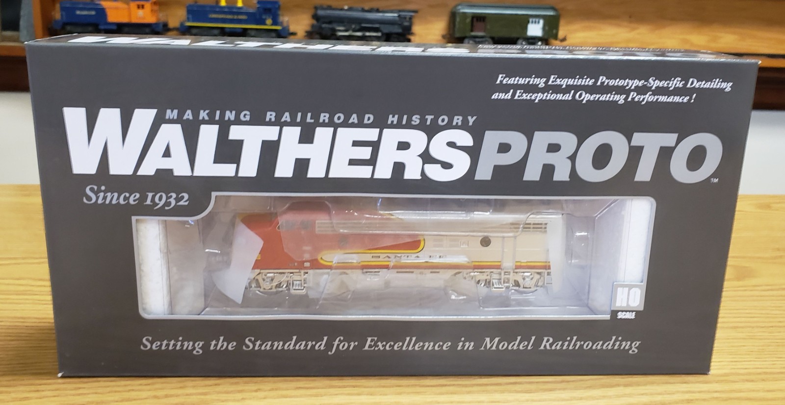 NEW WALTHERS HO PROTO 920-48277 EMD F3 A SANTA FE Loco # 20C – DC / DCC READY