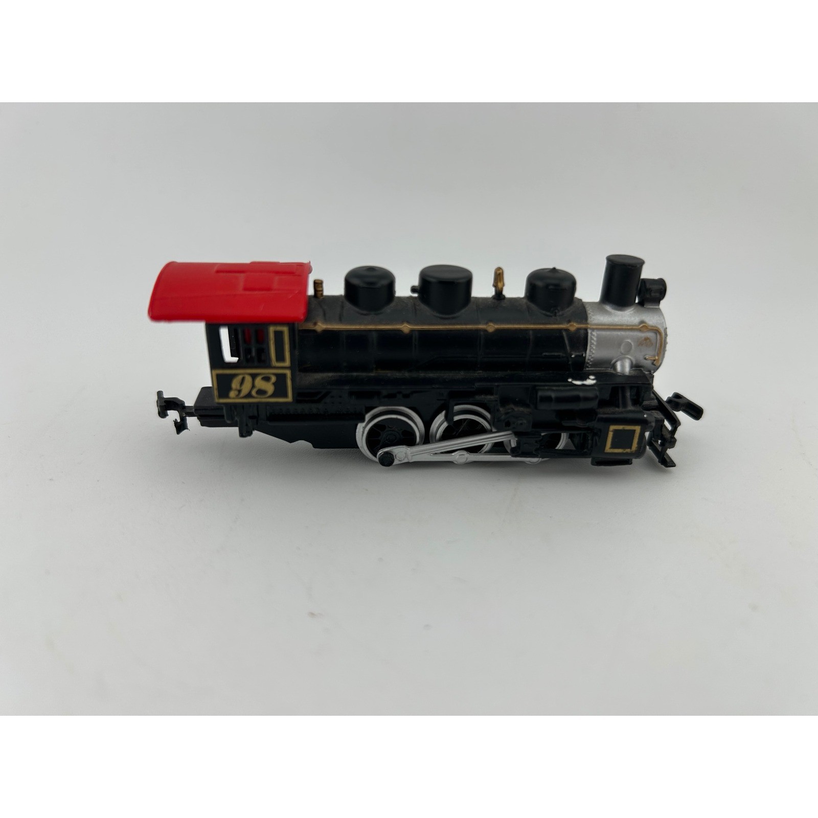 Maisto Model Train Engine Black Red 98