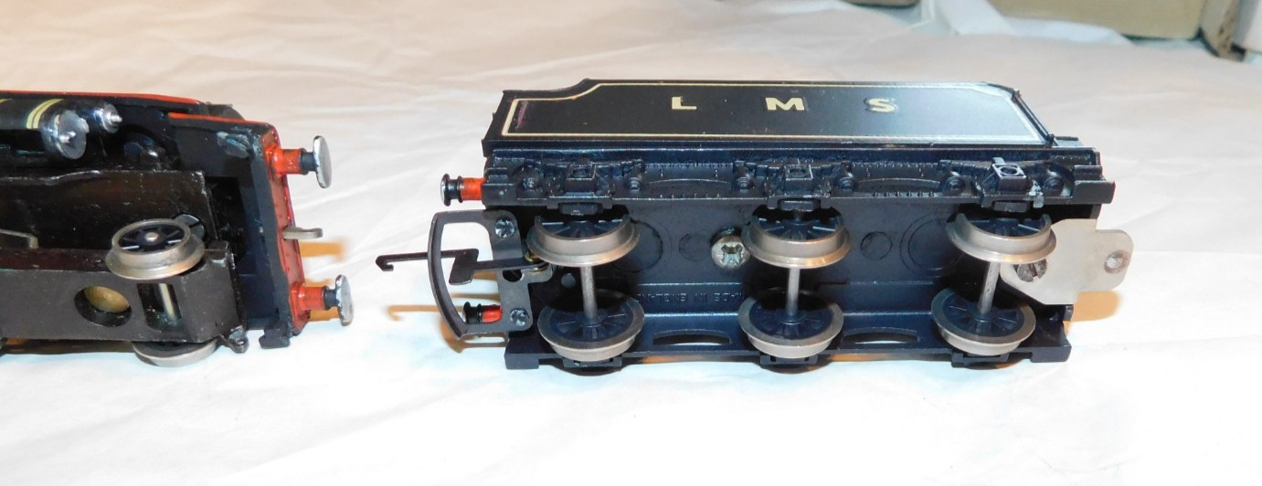 G&R Wrenn Ltd. OO/HO Gauge Duchess of Hamilton 4-6-2 Steam Locomotive & Tender