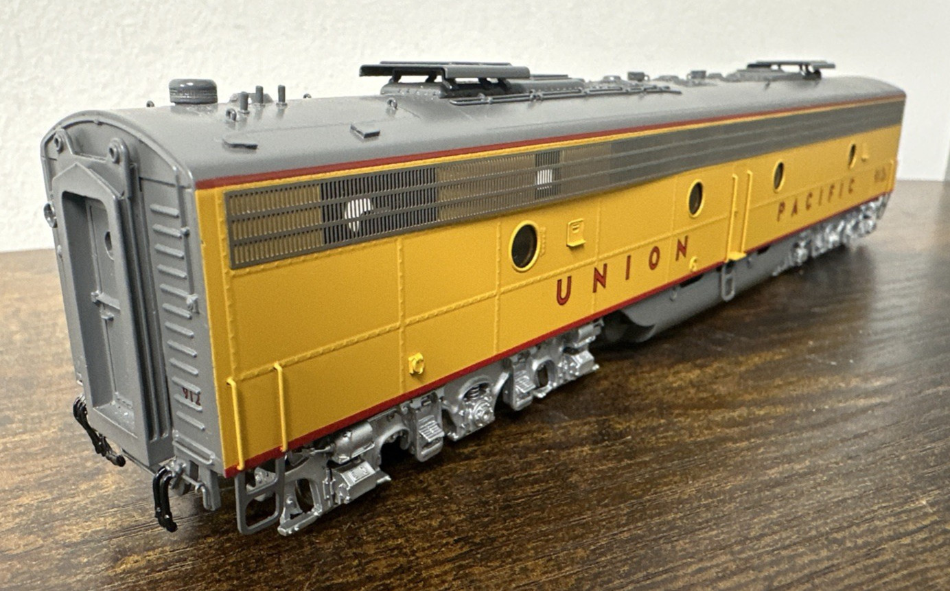 Challenger Imports, Ltd. HO Brass #2467.1x Union Pacific E9B #912B Factory Paint