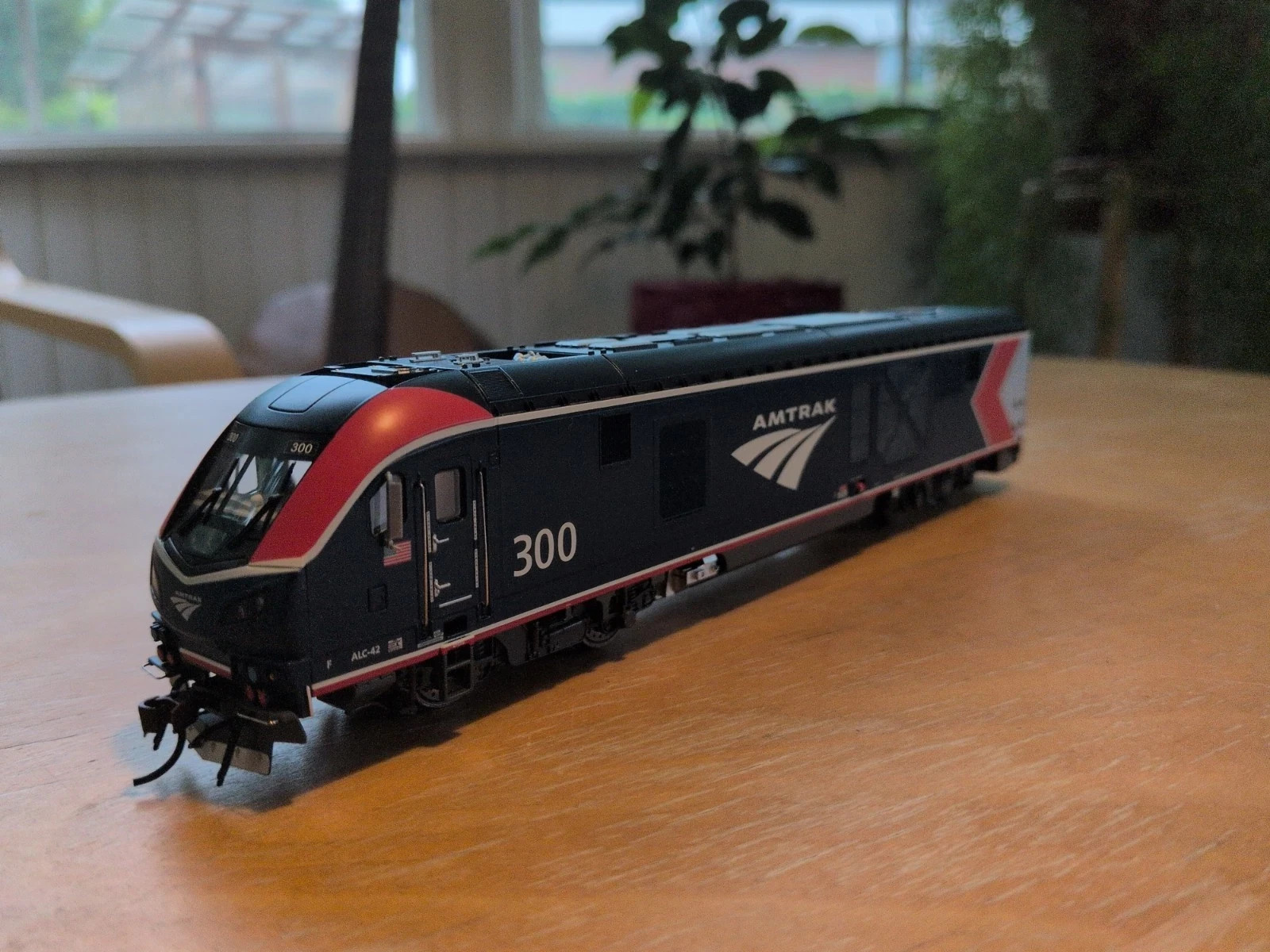 Bachmann HO 68301 Siemens ALC-42 Charger Amtrak Phase VI #300 DCC Sound TESTED