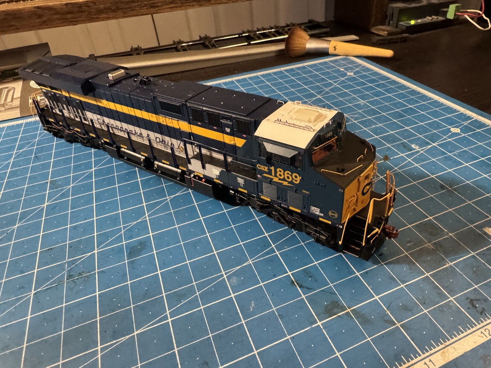 Scaletrains SXT39912 Rivet Counter ES44AH CSX (C&O) #1869 DCC/Sound