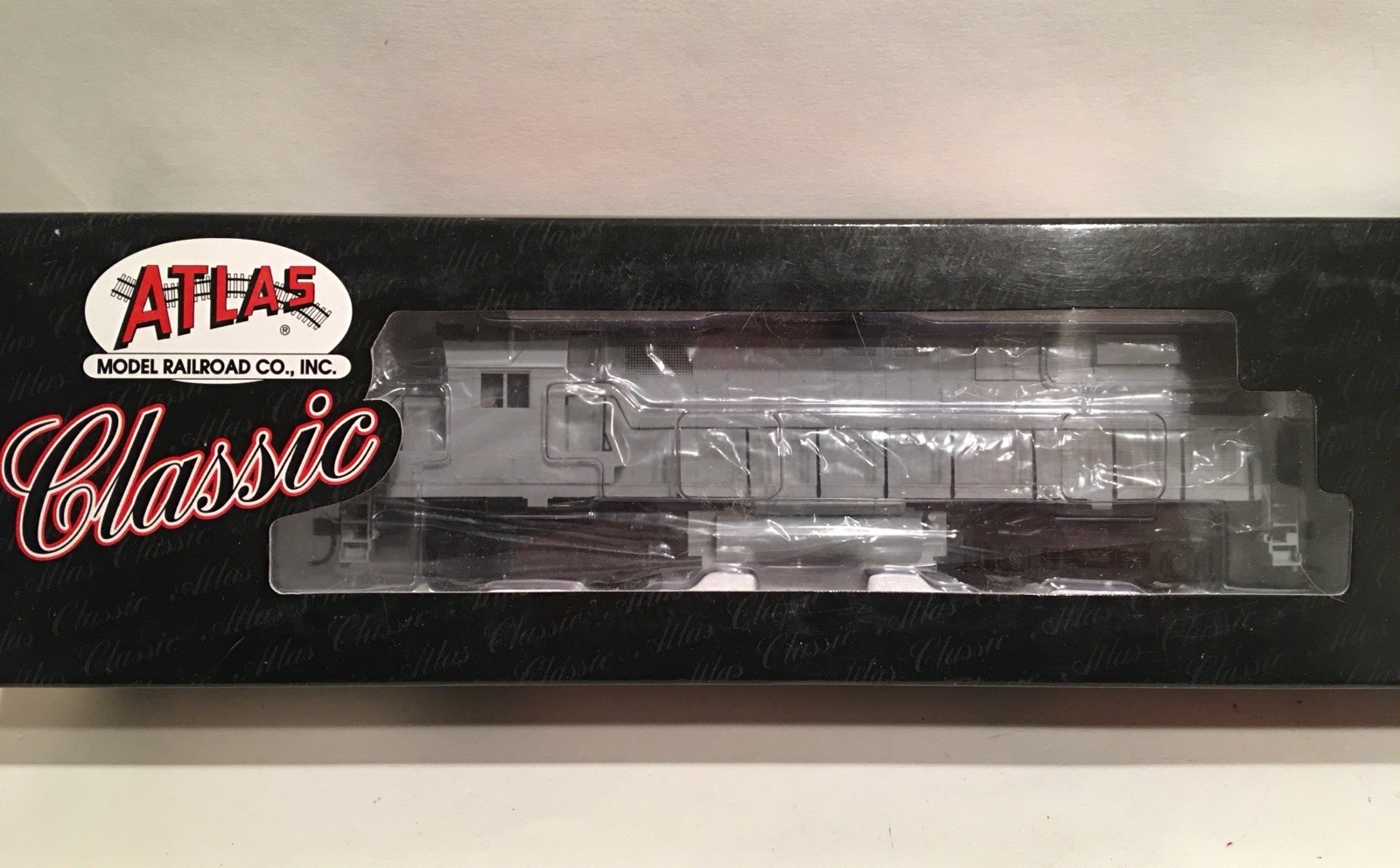 HO Atlas Classic 9330 Undecorated ALCO C-424 Powered Diesel Locomotive