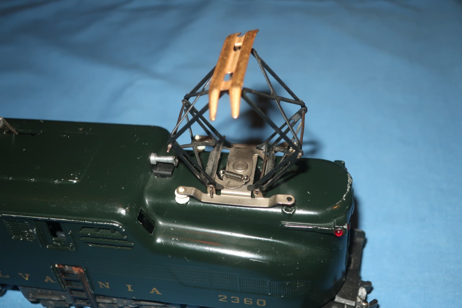 Lionel #2360 Pennsylvania PRR GG1 Locomotive. Runs well