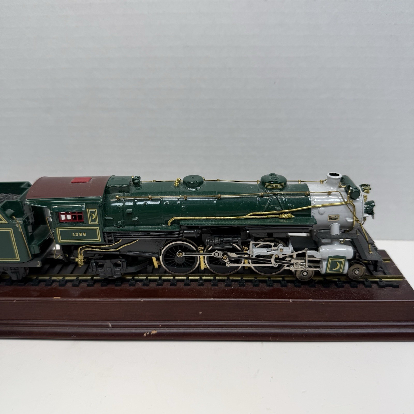 1989 Franklin Mint PM HO Gauge #1396 Southern Crescent Locomotive And Tender