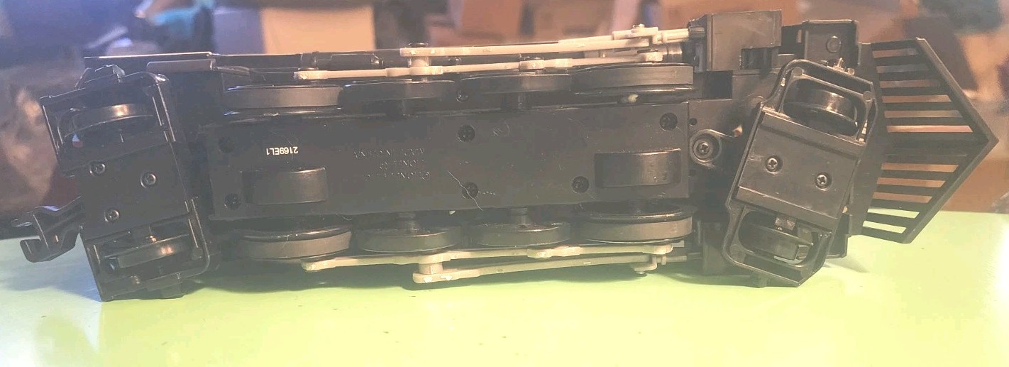 Lionel Engine #1945 Harry Potter Plastic Locomotive Please Mack a offer