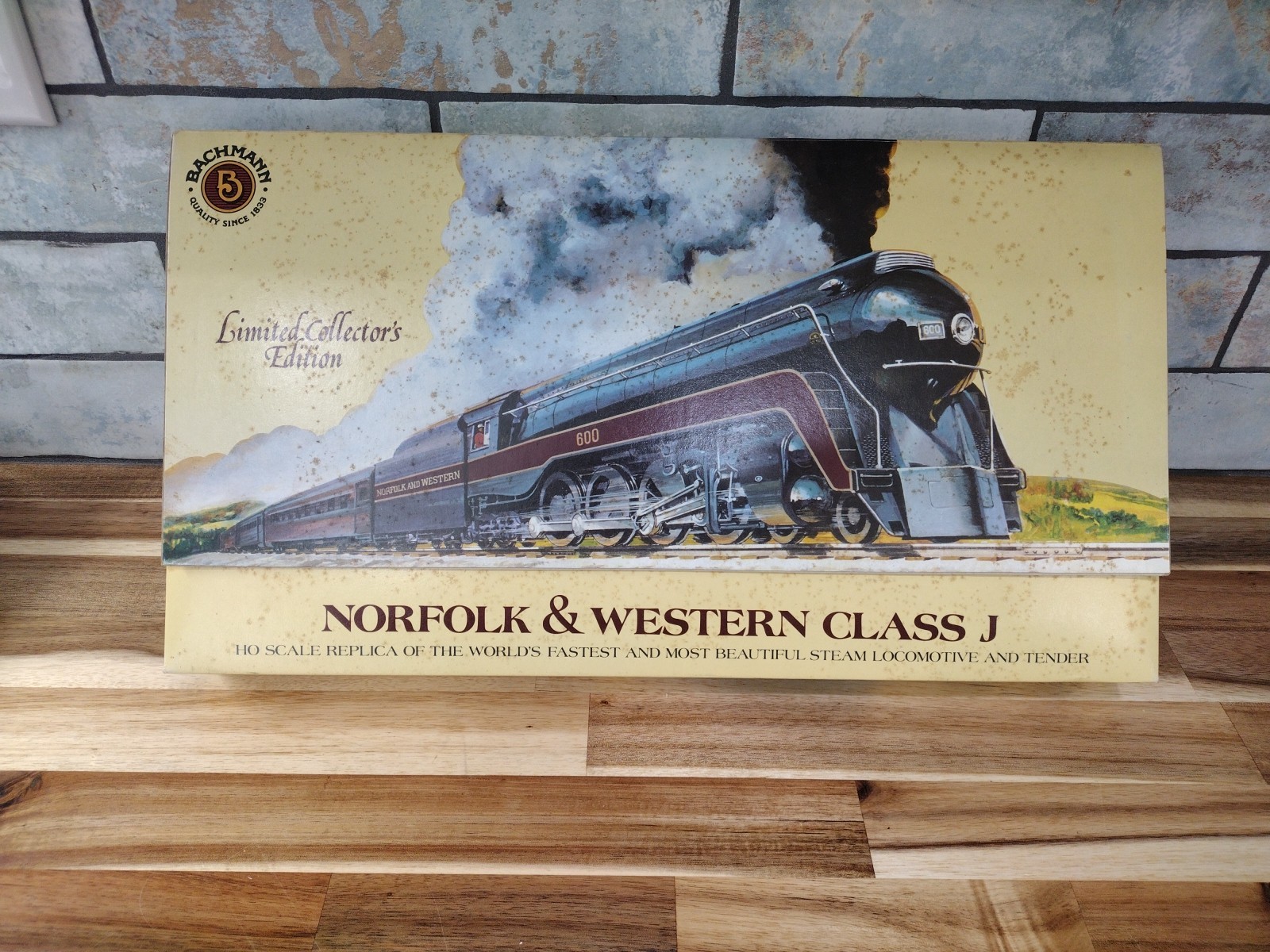 BACHMANN NORFOLK & WESTERN CLASS J 600 limited Edition HO Scale Original Box