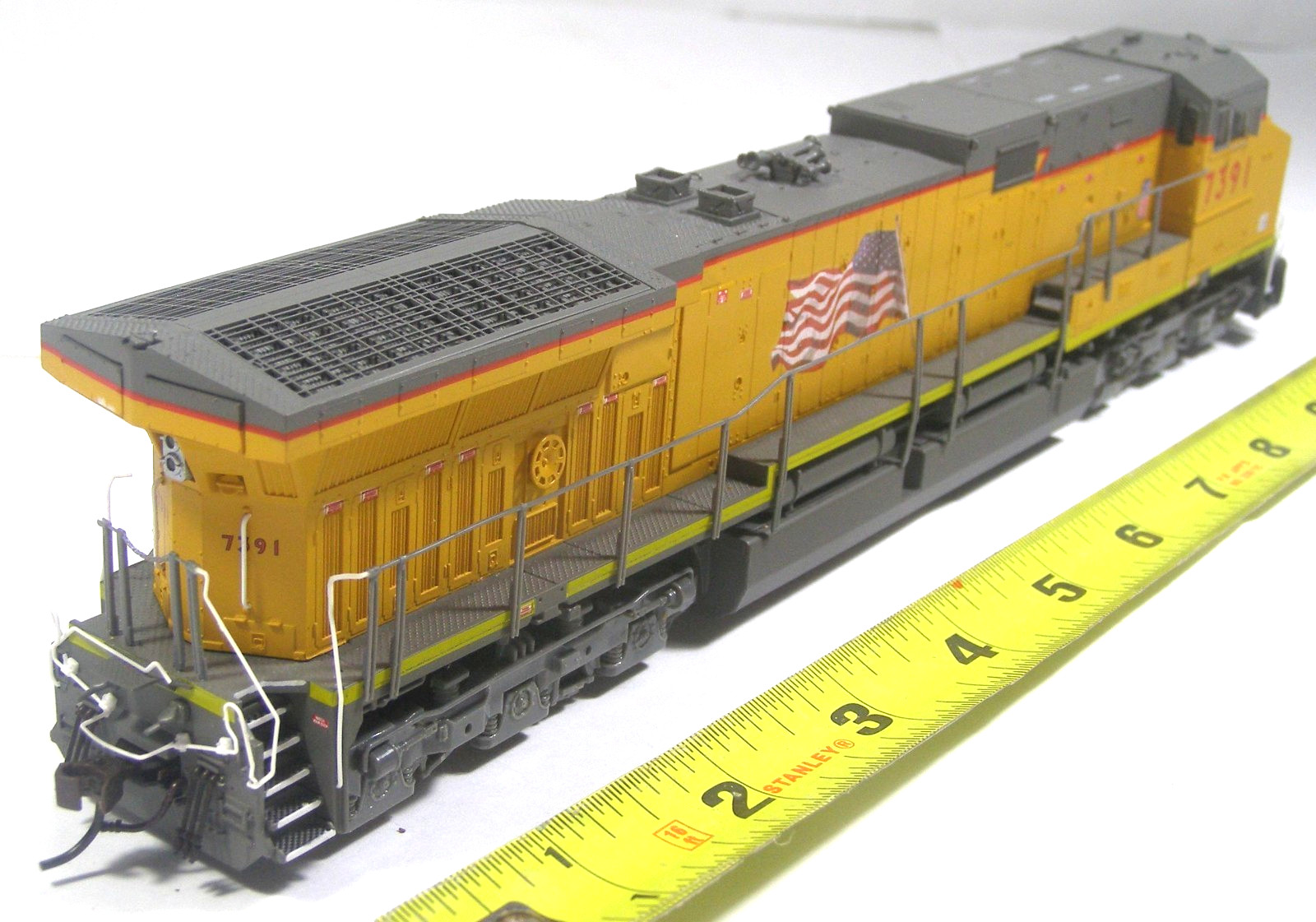 Broadway Ltd HO Model RR Diesel Locomotive w/Sound GEAC6000-UP7391 DCC China TZB