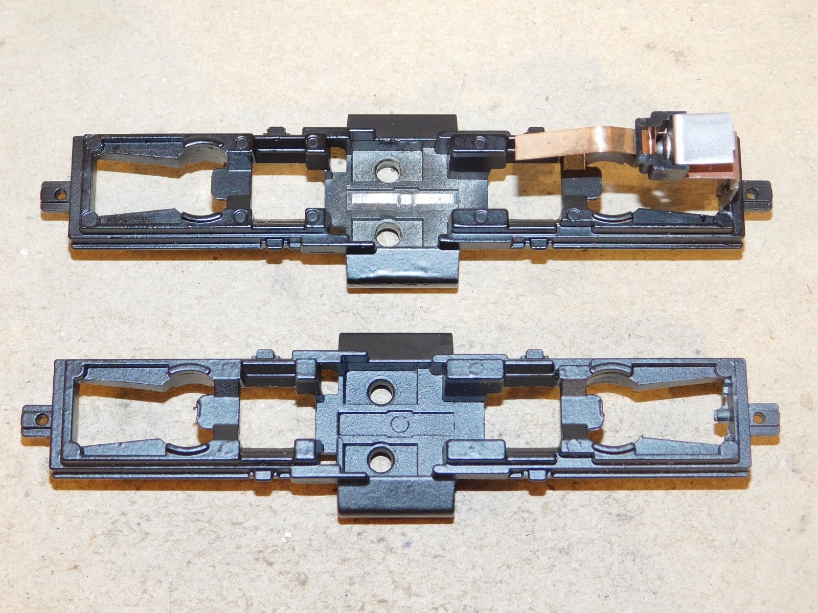 Athearn HO Parts SW-1500 SW-1000 Pair of Diesel Locomotive Frames