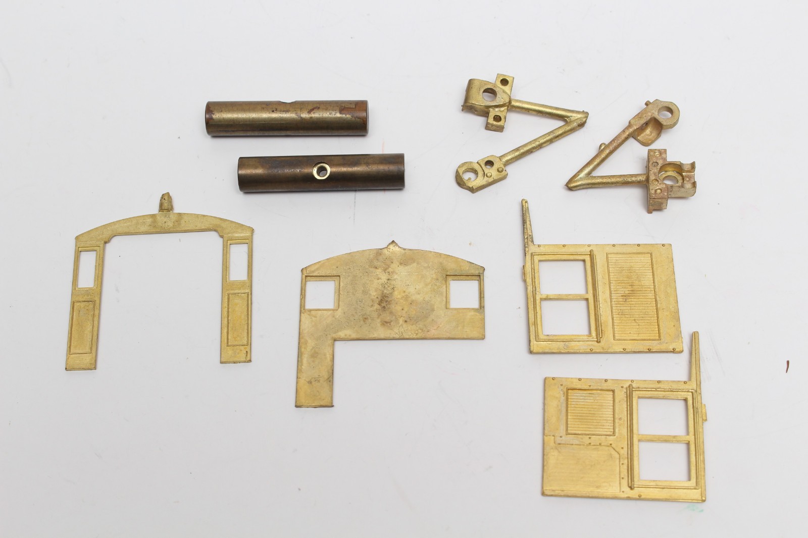 ON3 ON30 ON2 BRASS SHAY WOOD CAB KIT AND PARTS, MISSING ROOF