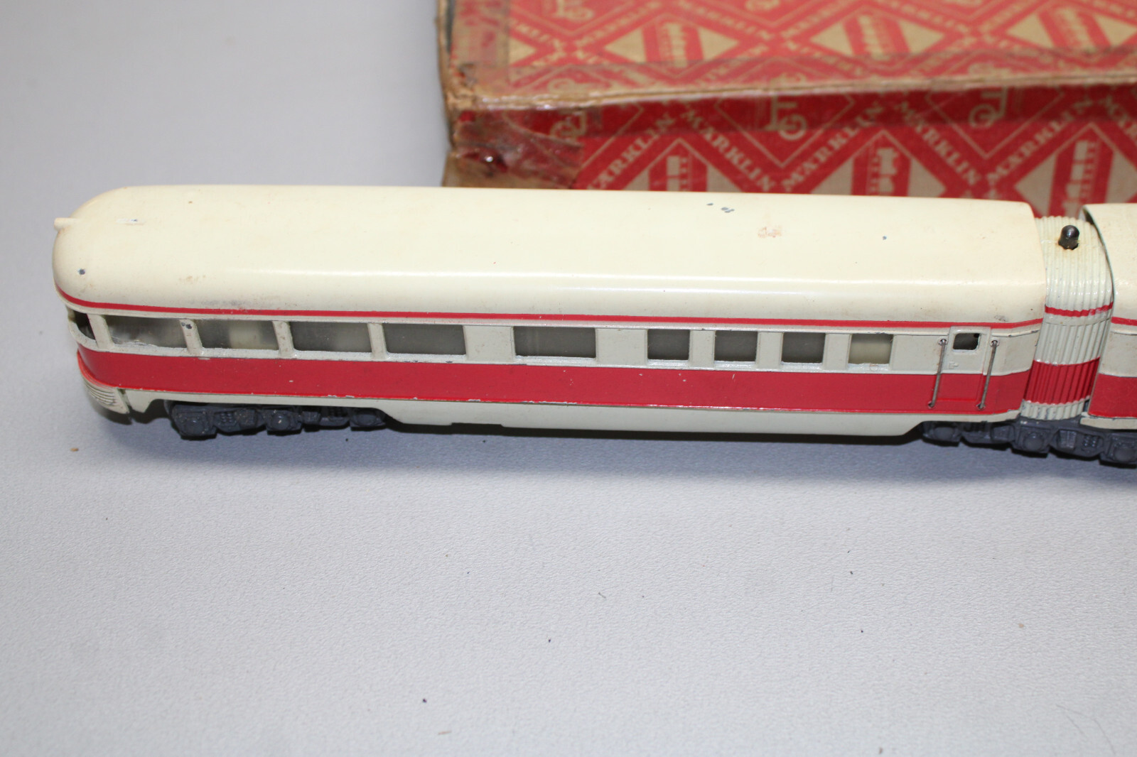 Märklin ST800 R Express Multiple Unit Train Gauge H0 Diamond Box