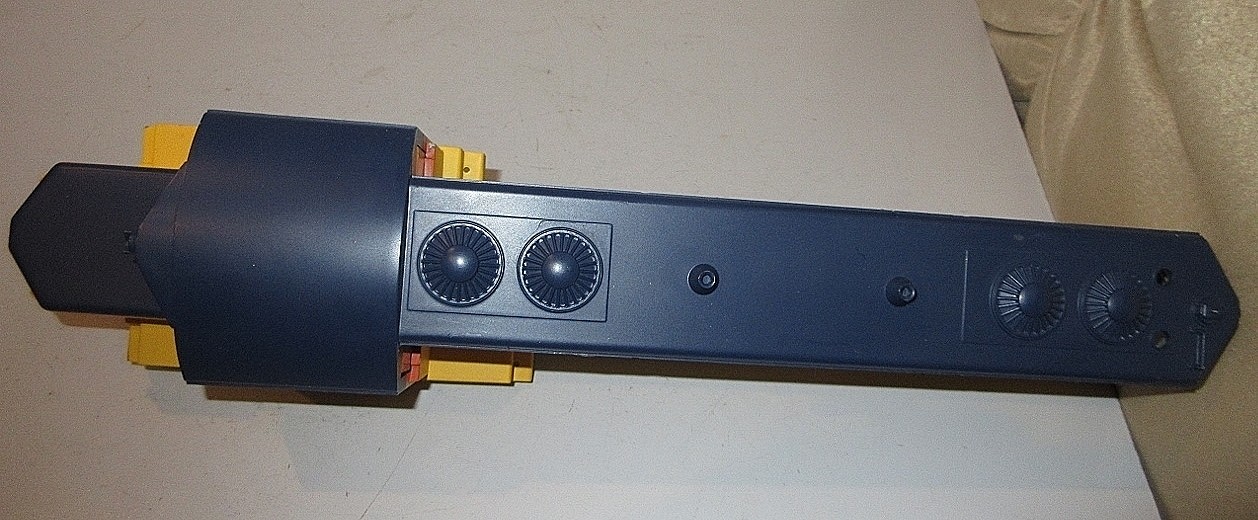 LIONEL #8463 B&O CHESSIE SYSTEM,GP-20 BODY