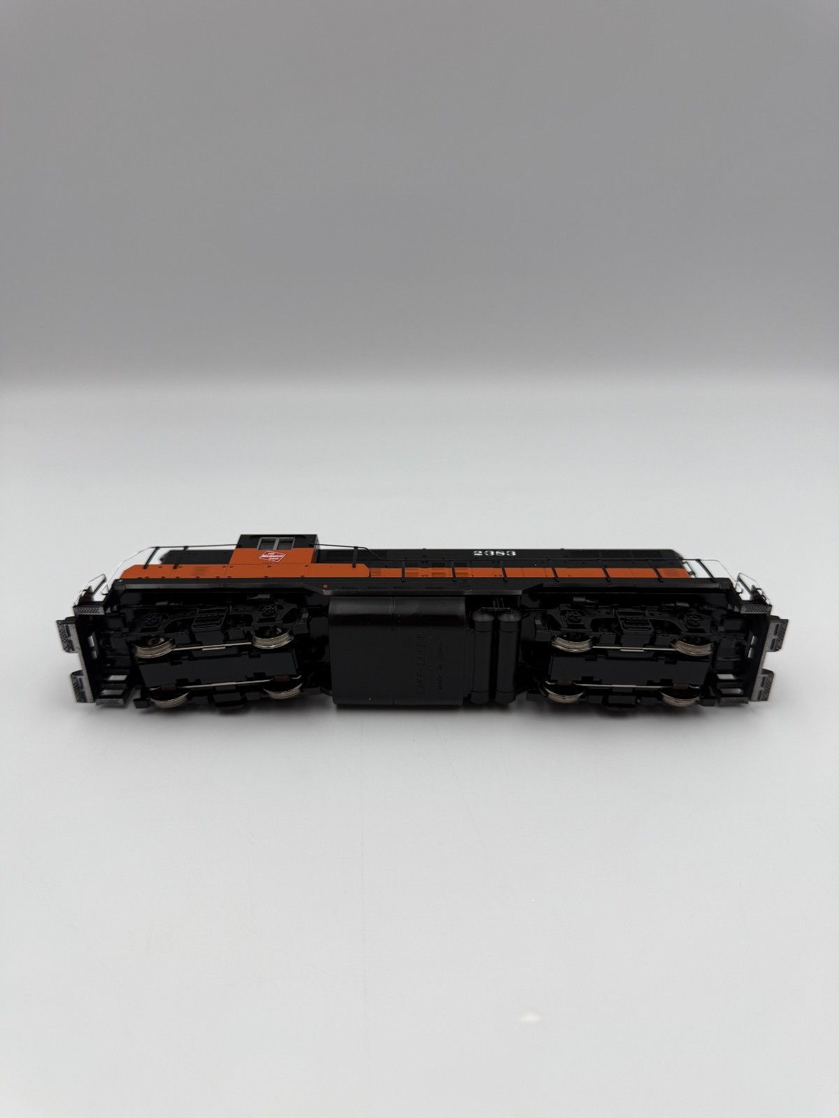 HO Proto 2000 GP9 II Milwaukee Road # 2383 w/NCE Decoder Installed/Box.