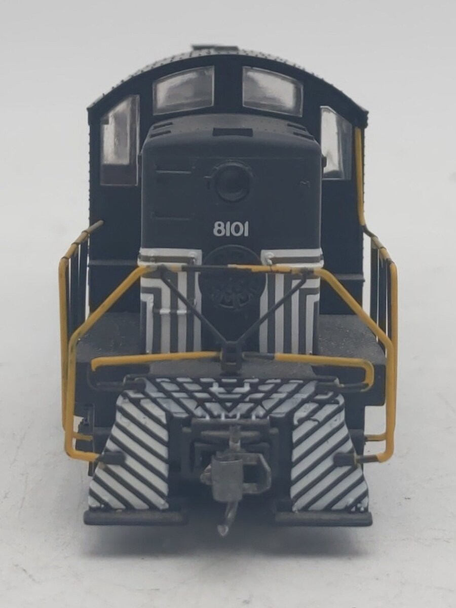Atlas 8858 HO Scale New York Central RS-1 Alco Diesel Locomotive #8101 EX