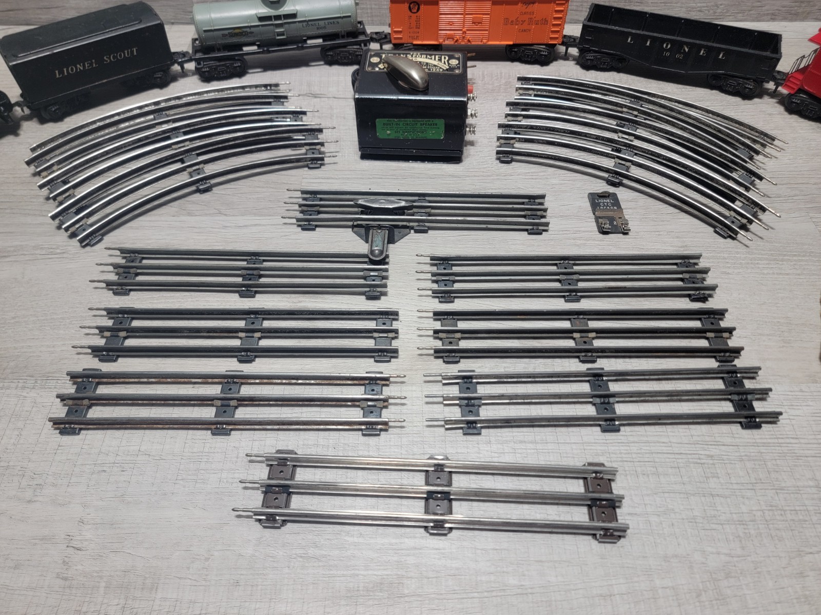 Vtg 1950s Lionel 1110 Scout Steam Locomotive, Tender Train Track W Extras WORKS