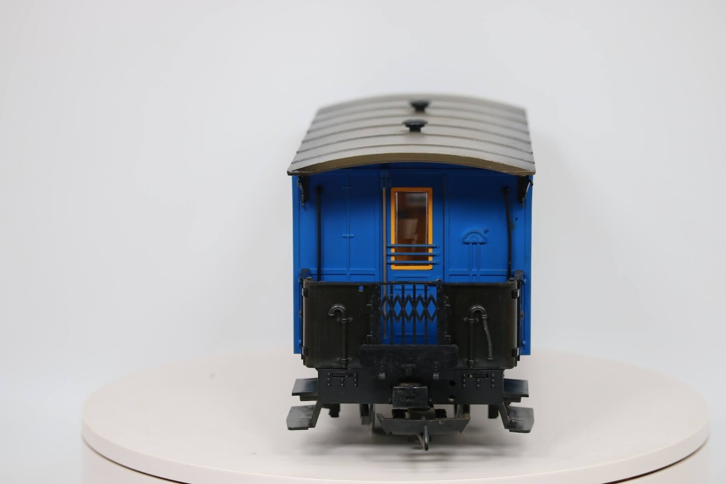 LGB 3013 Steyrtalbahn Dining Car – Österreichische Bundesbahnen Bi/s Type Coach