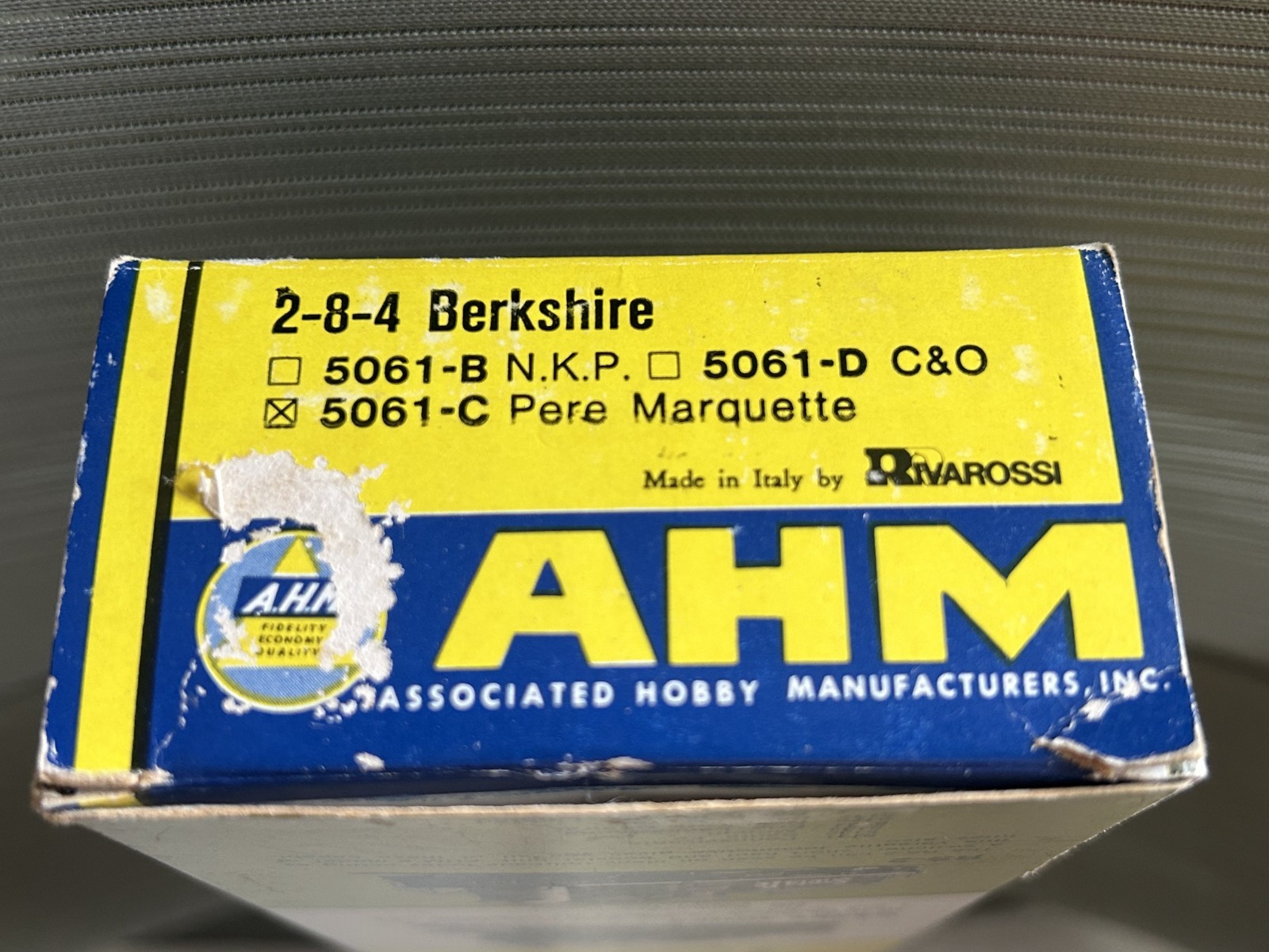 Vintage HO Scale AHM Rivarossi 2-8-4 Steam – Pere Marquette #1222 Box/paperwork