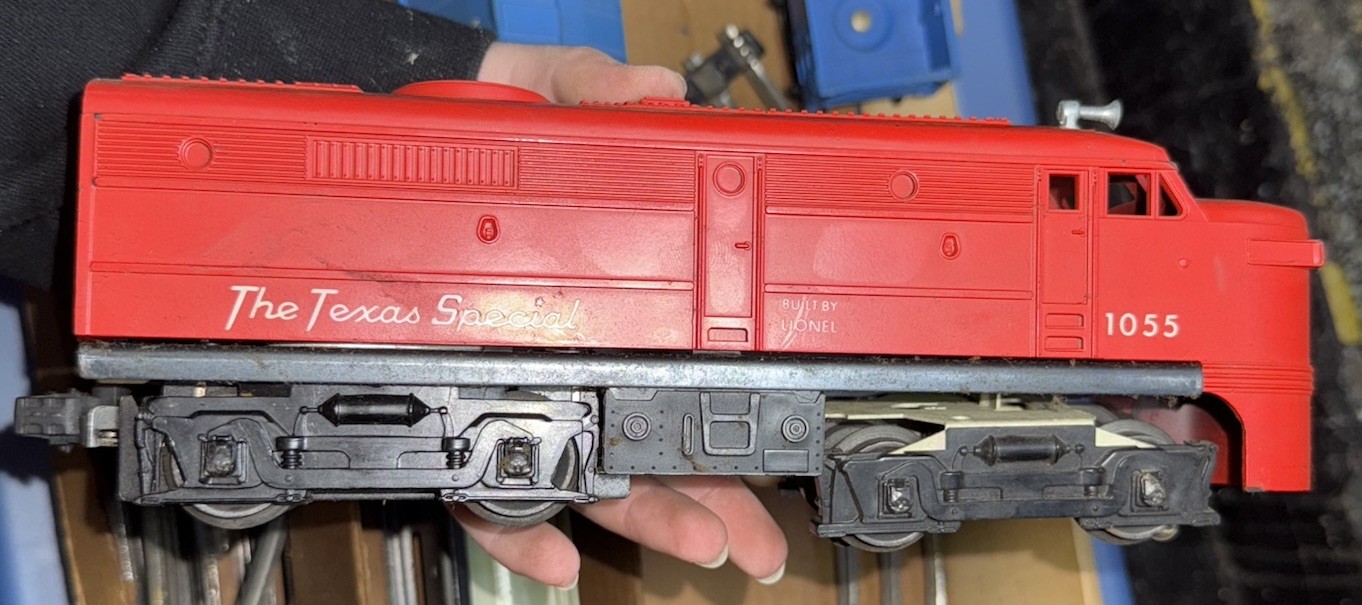 Lionel Mixed Lot #1055 The Texas Special Alco A, Spinning Tackle &O Gauge Tracks