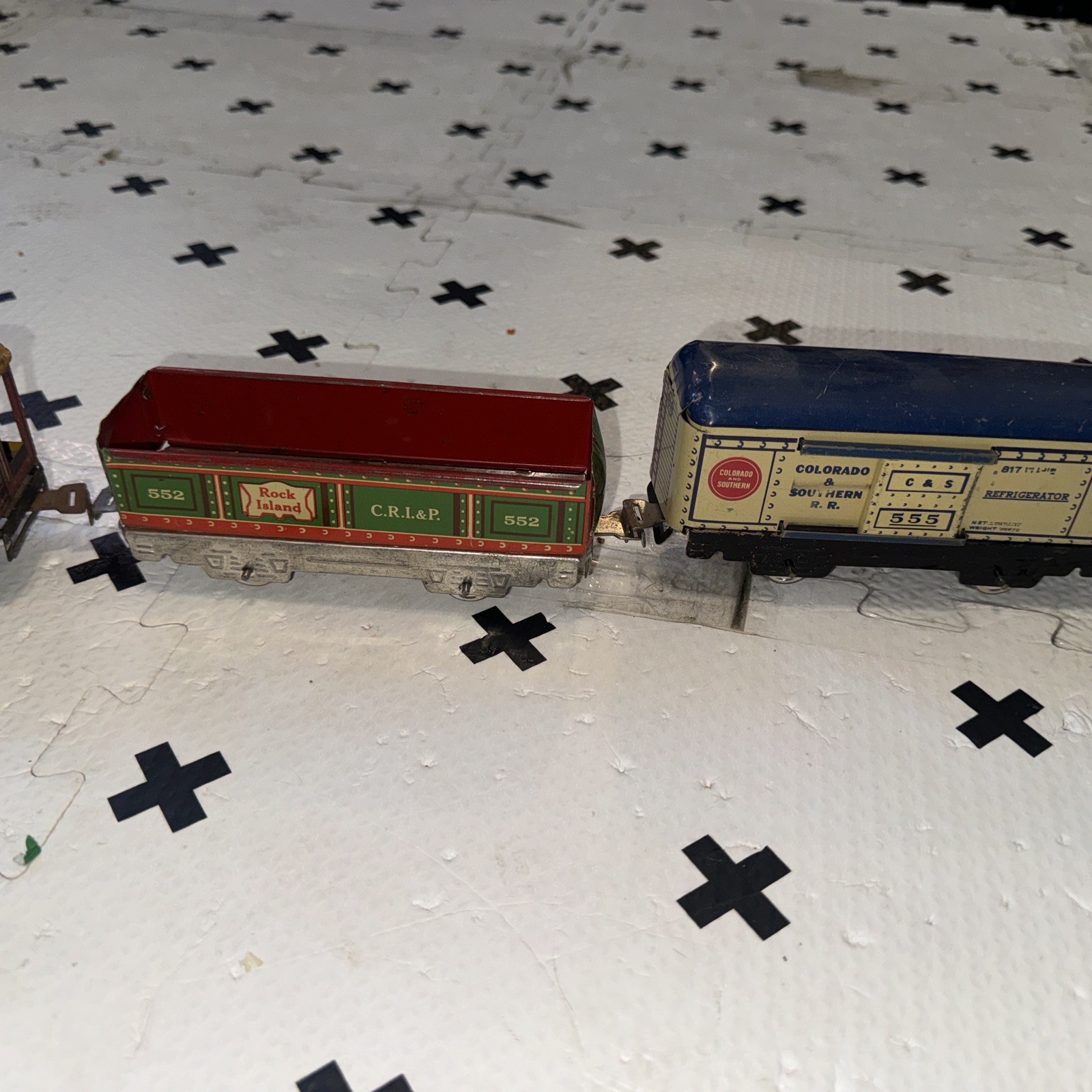 Vintage Marx 2-4-2 Tin Metal Cars W Cast Locomotive For Train Set Layout