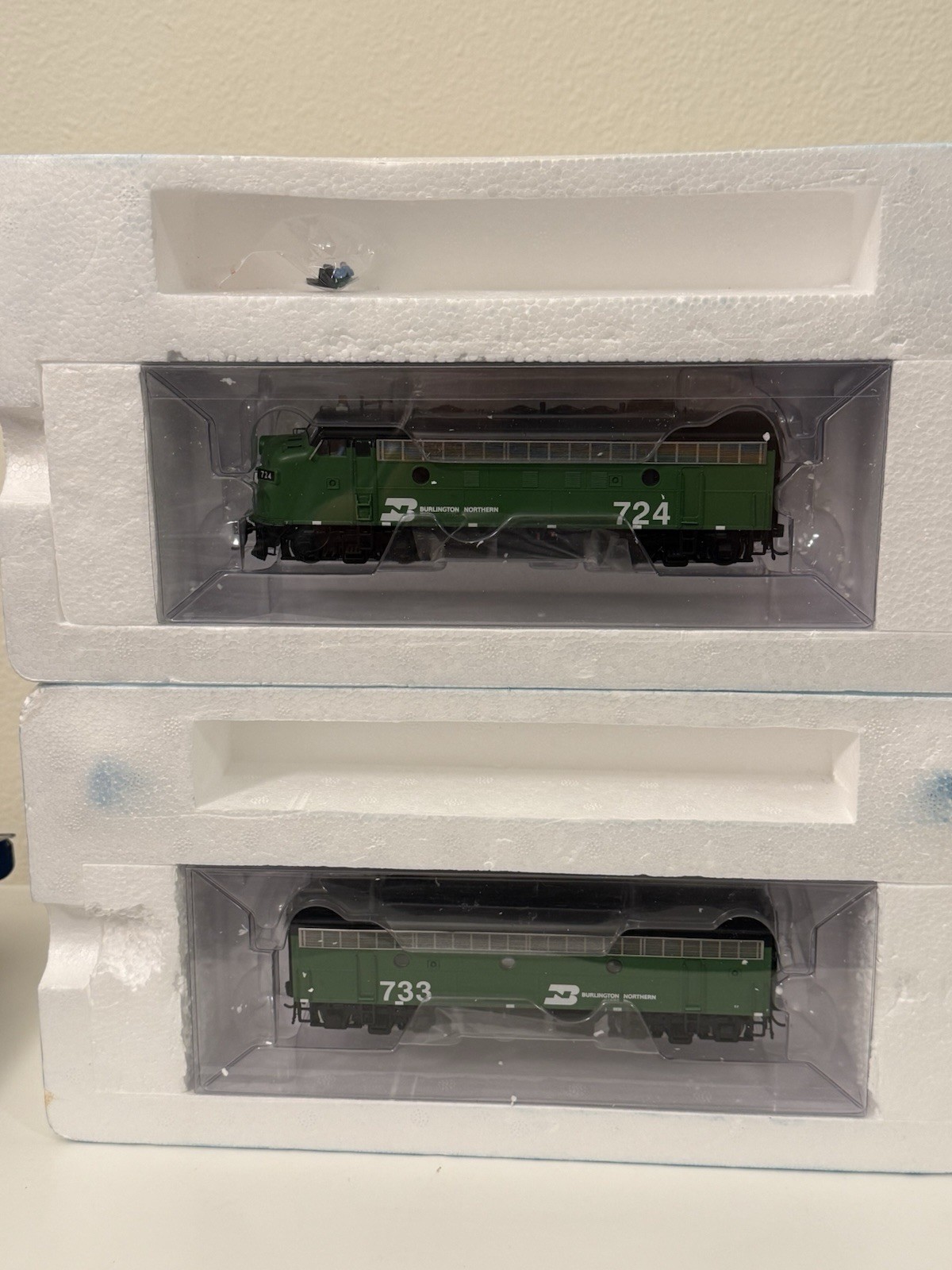 Burlington Northern F7 A/B #724 #733 Walthers Proto HO Scale DCC & Tsunami LED