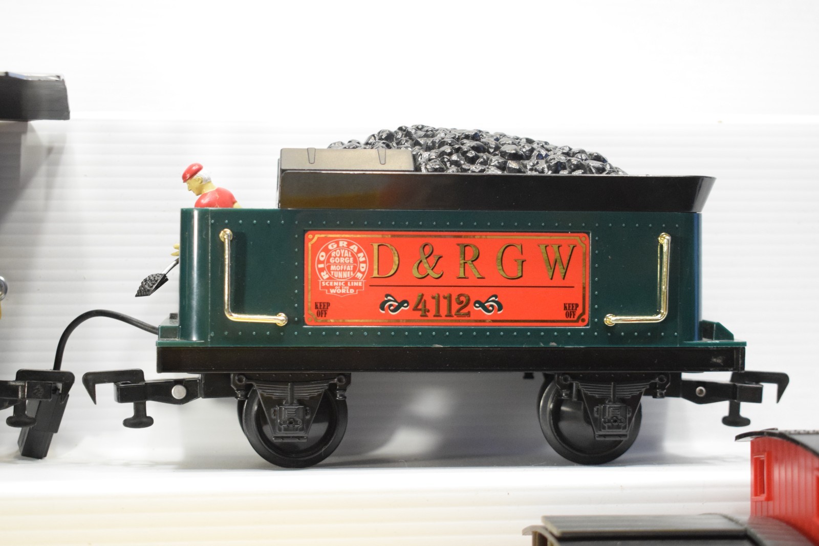 GARDEN RAILROAD TRAIN ENGINE BOXCAR CABOOSE G GAUGE 1:22.5 SCALE 5PC INCOMPLETE