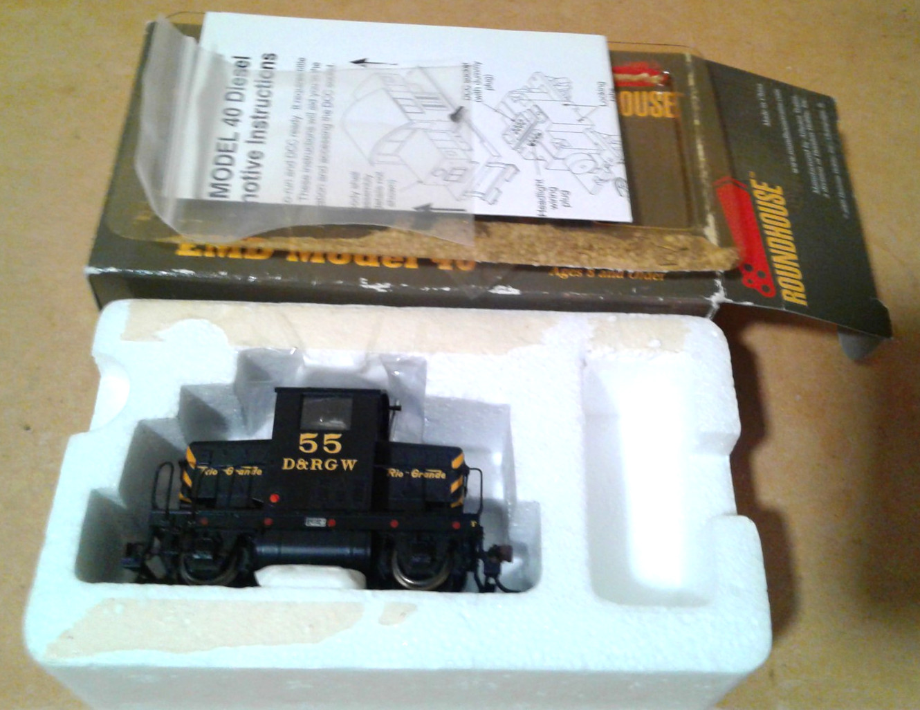 HO SCALE ATHEARN ROUNDHOUSE EMD MODEL 40 RIO GRANDE D&RGW #55 84103 NEEDS WORK