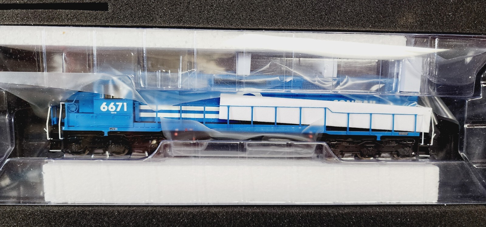 ATHEARN GENESIS HO G63714 CONRAIL RR SDP45 (SD45M) #6671 Tsunami 2 Sound & DCC