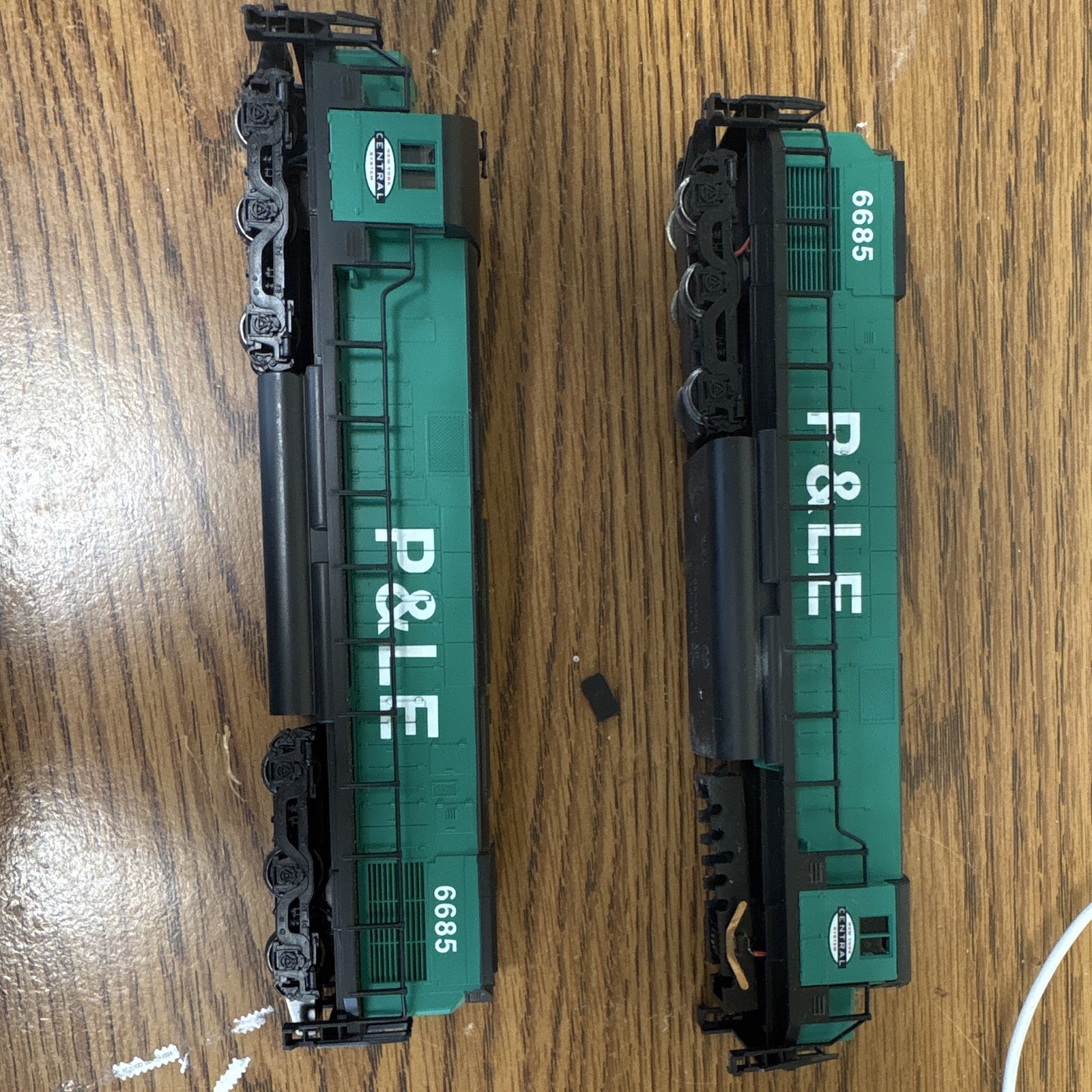 HO Delaware & Hudson GP18 Diesel Locomotive #6685 DC Analog for repair or parts