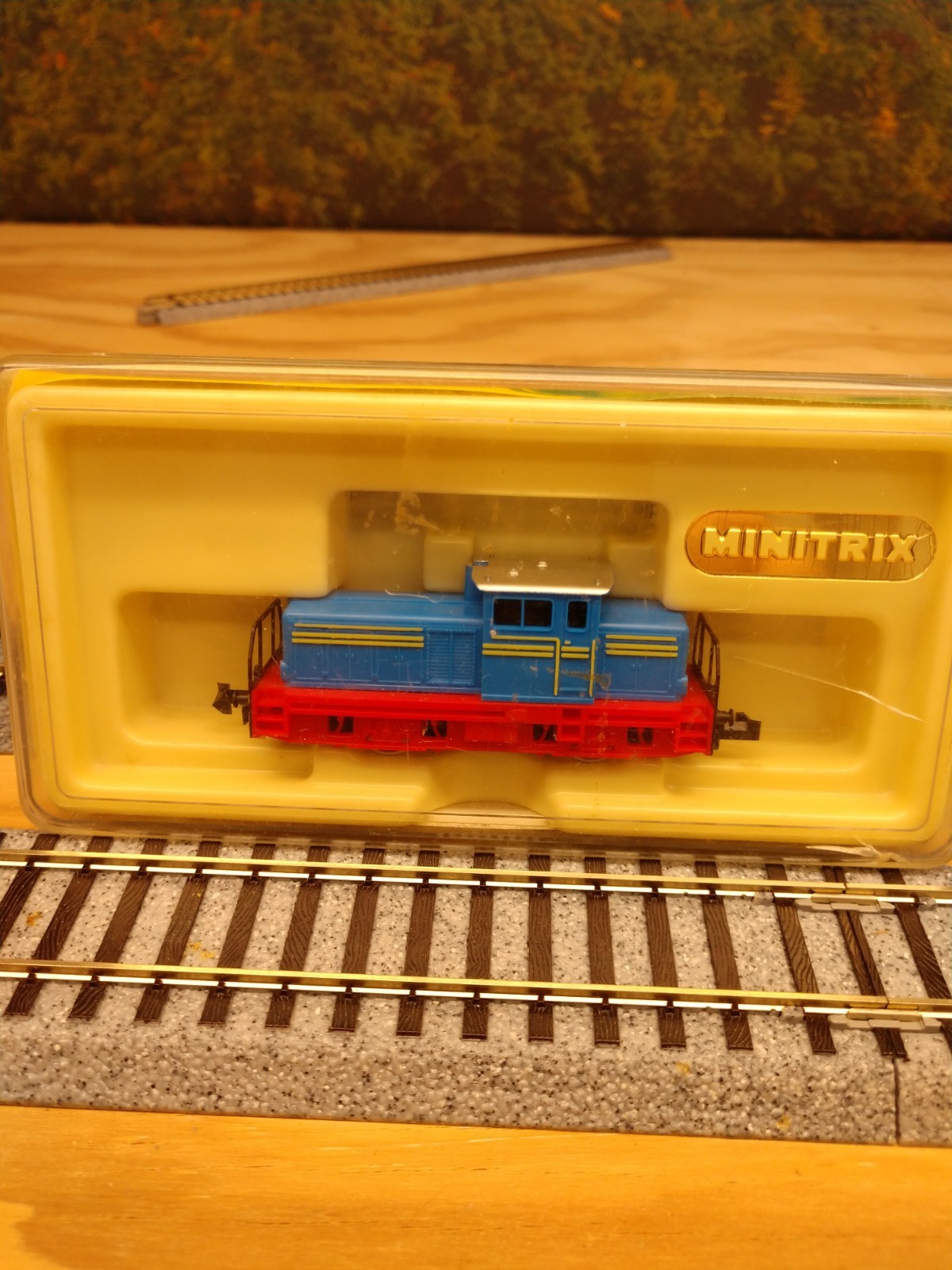 Minitrix N scale 4 axle diesel switcher – Item #2066