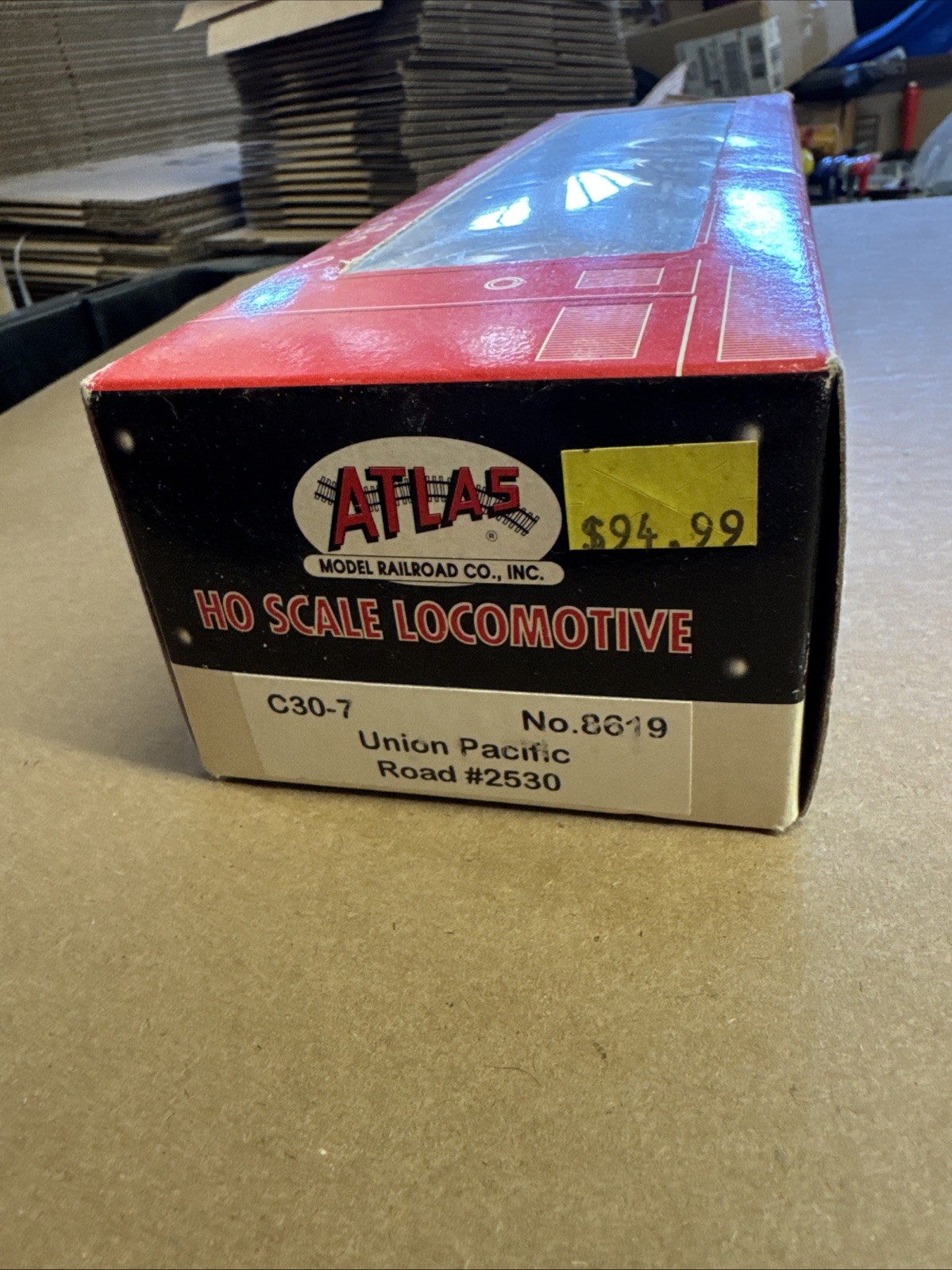 HO Atlas C30-7 Union Pacific #2530 Diesel Locomotive No. 8619 w/ box