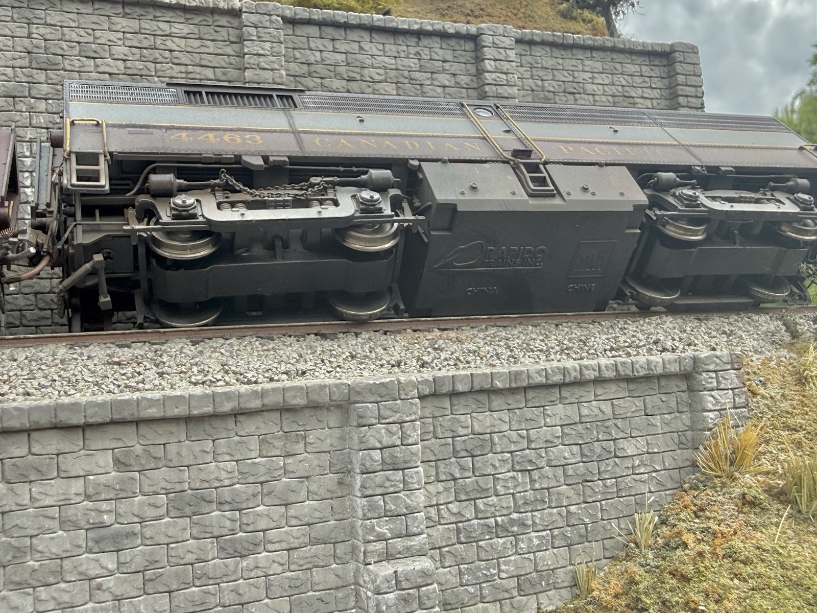 HO Scale Rapido CP ALCo PA-1 and PB-1 Diesel Locomotives DCC/Sound/weathered