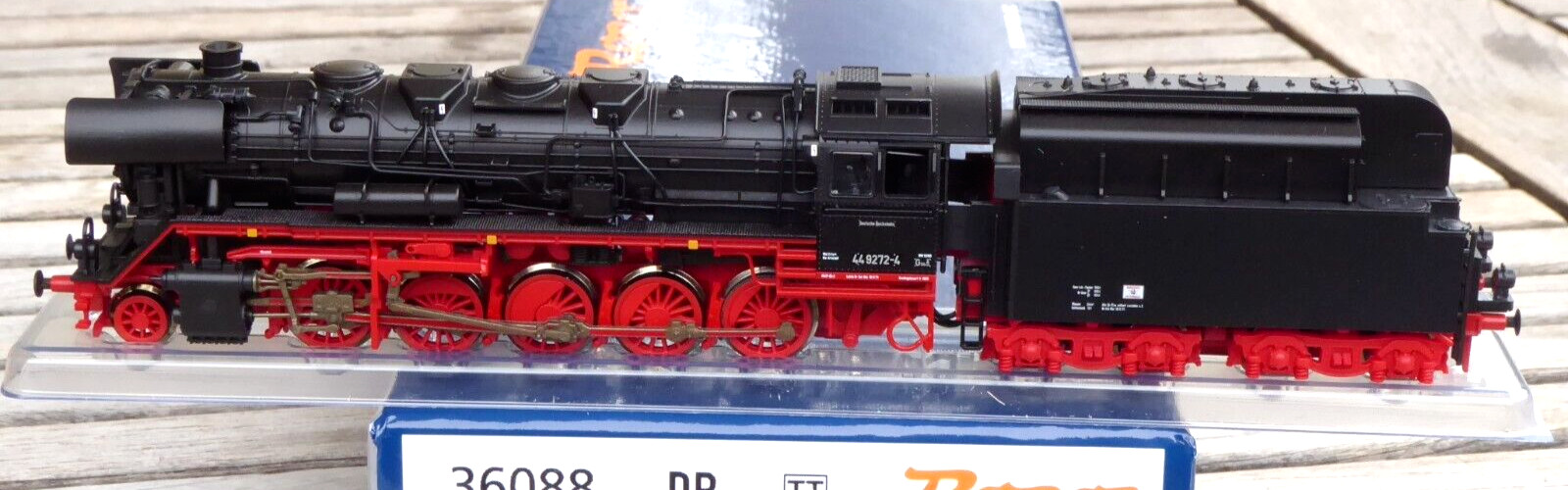 Roco 36089 TT, DCC-Henning Sound Locomotive BR 44 9232-8 Coal Dust Era 4 DR