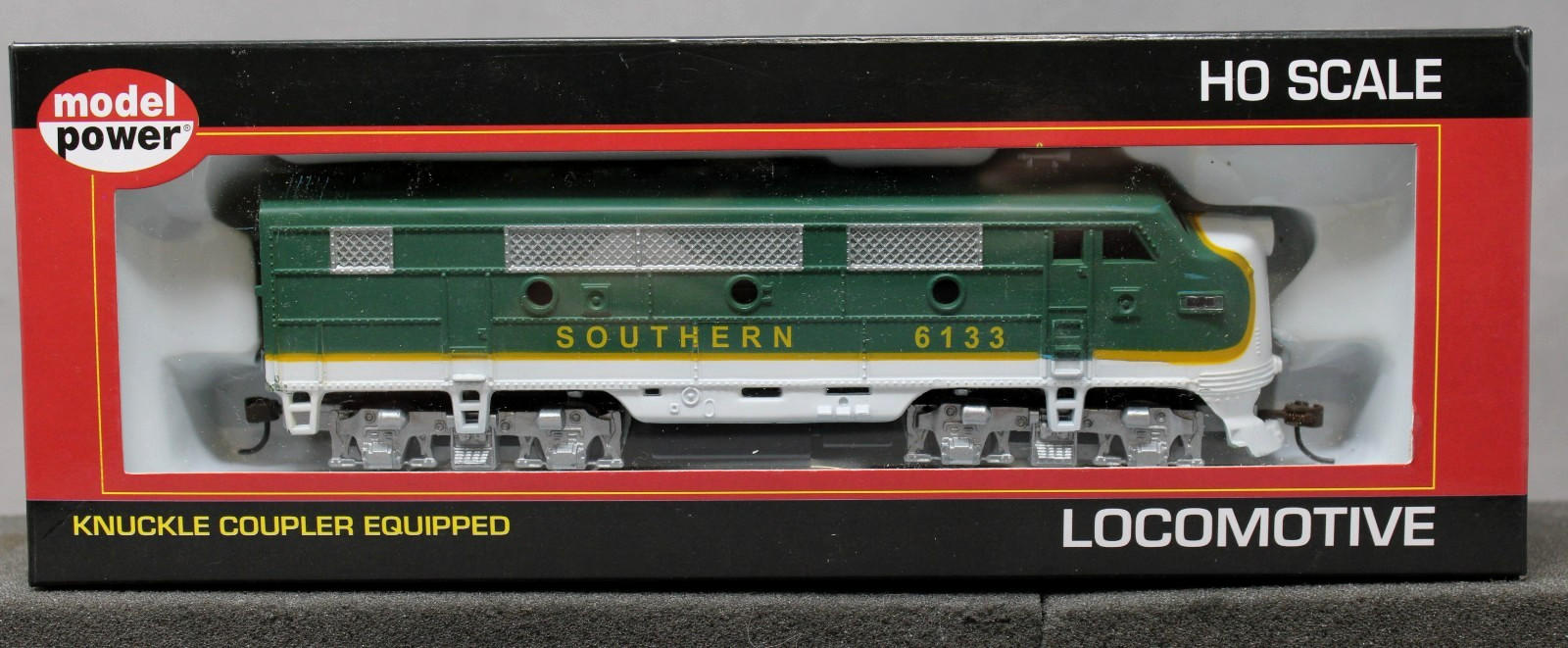 MODEL POWER #96808 Southern SR EMD F2A Diesel, C8 Runs Great
