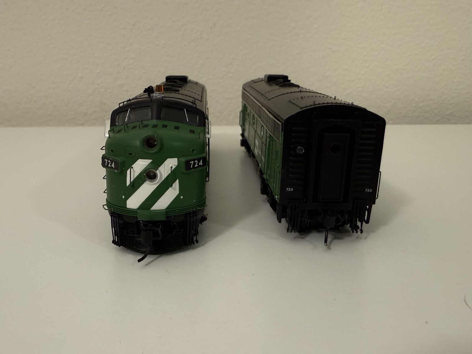 Burlington Northern F7 A/B #724 #733 Walthers Proto HO Scale DCC & Tsunami LED