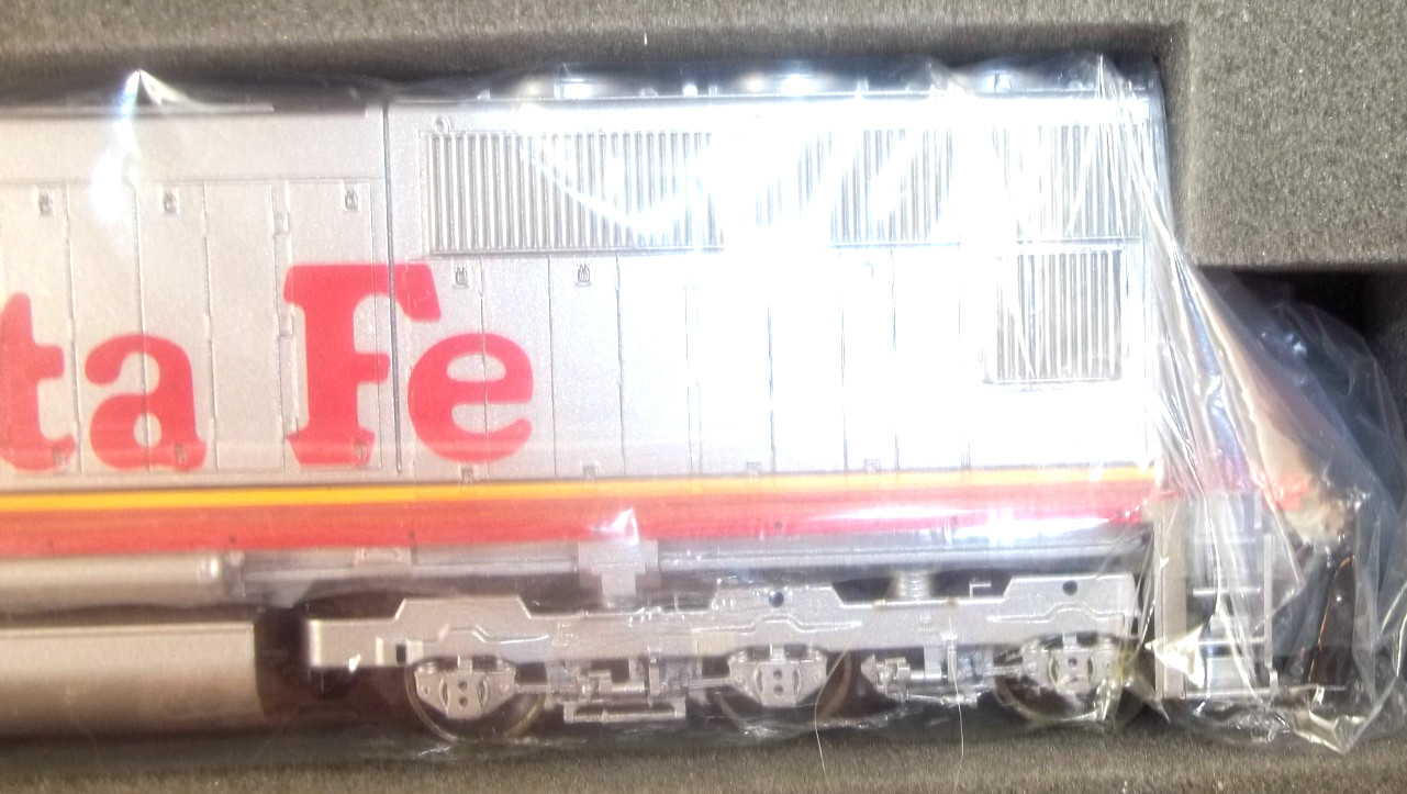 ATHEARN GENESIS HO NEW G6138 #2 SD75M AT&SF SANTA FE 241 OB NEW