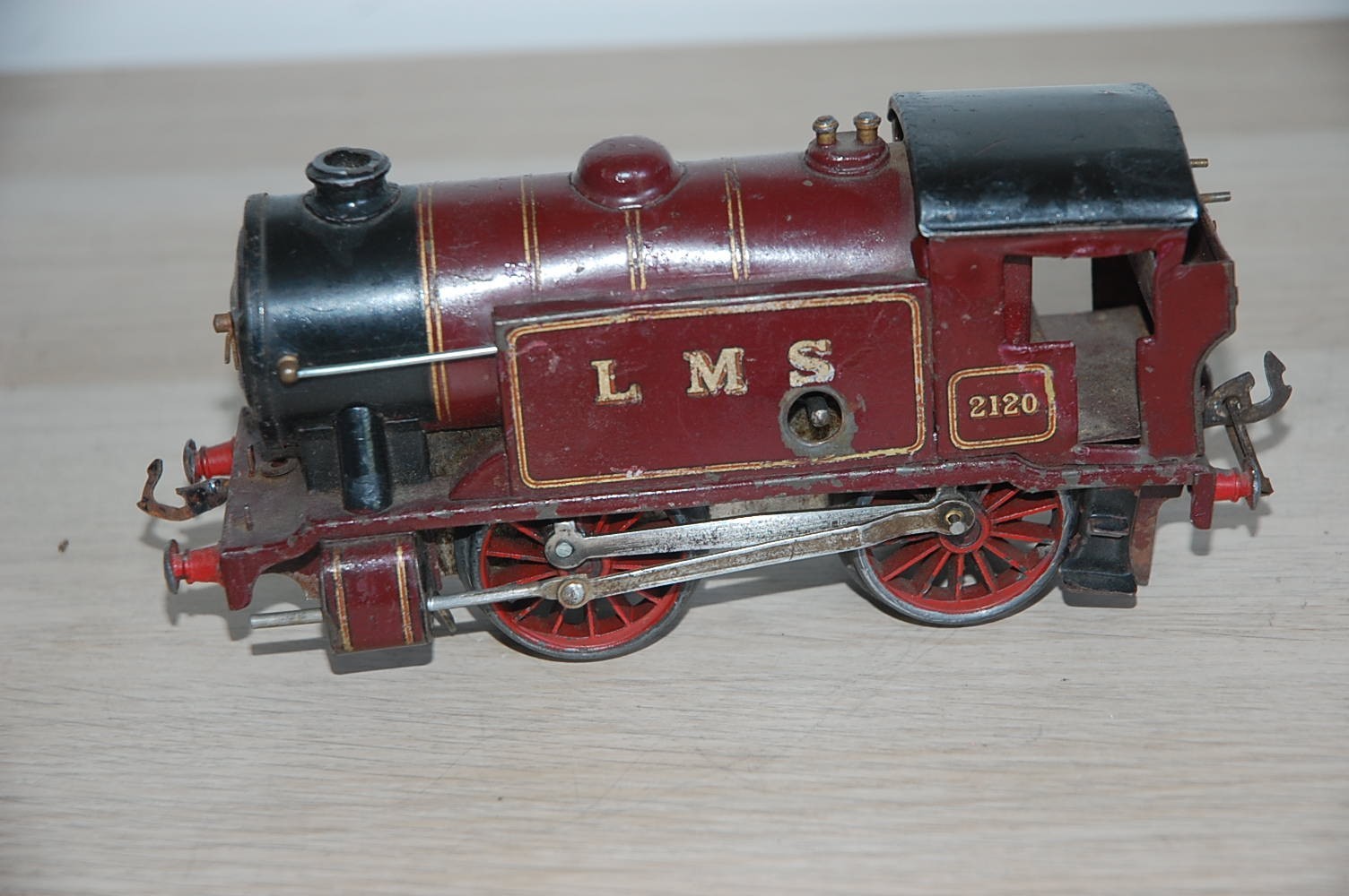 HORNBY O GAUGE CLOCKWORK No 1 SPECIAL TANK LOCOMOTIVE IN RED LMS LIVERY