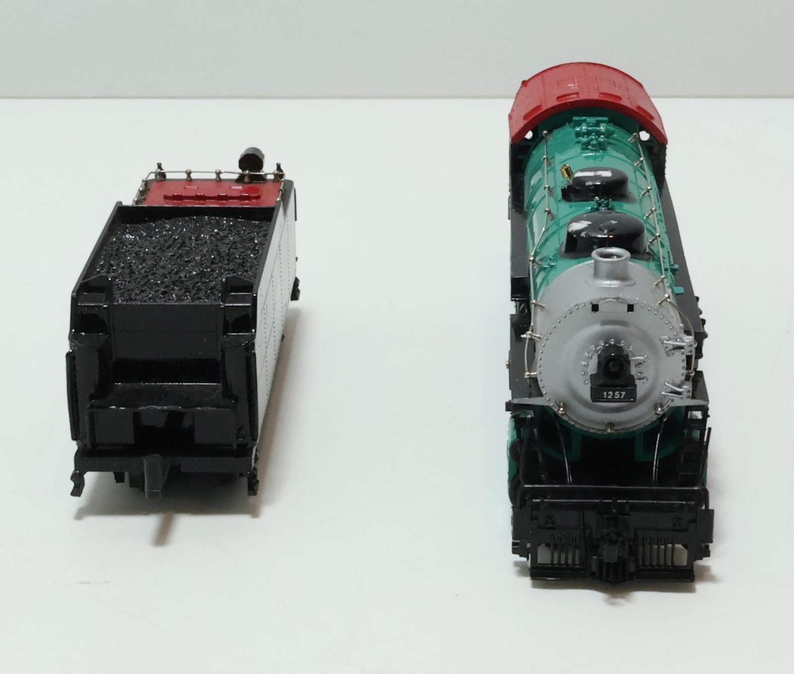 Bachmann Great Northern 2-8-0 Consolidation Locomotive w/ Smoke & Tender #1257