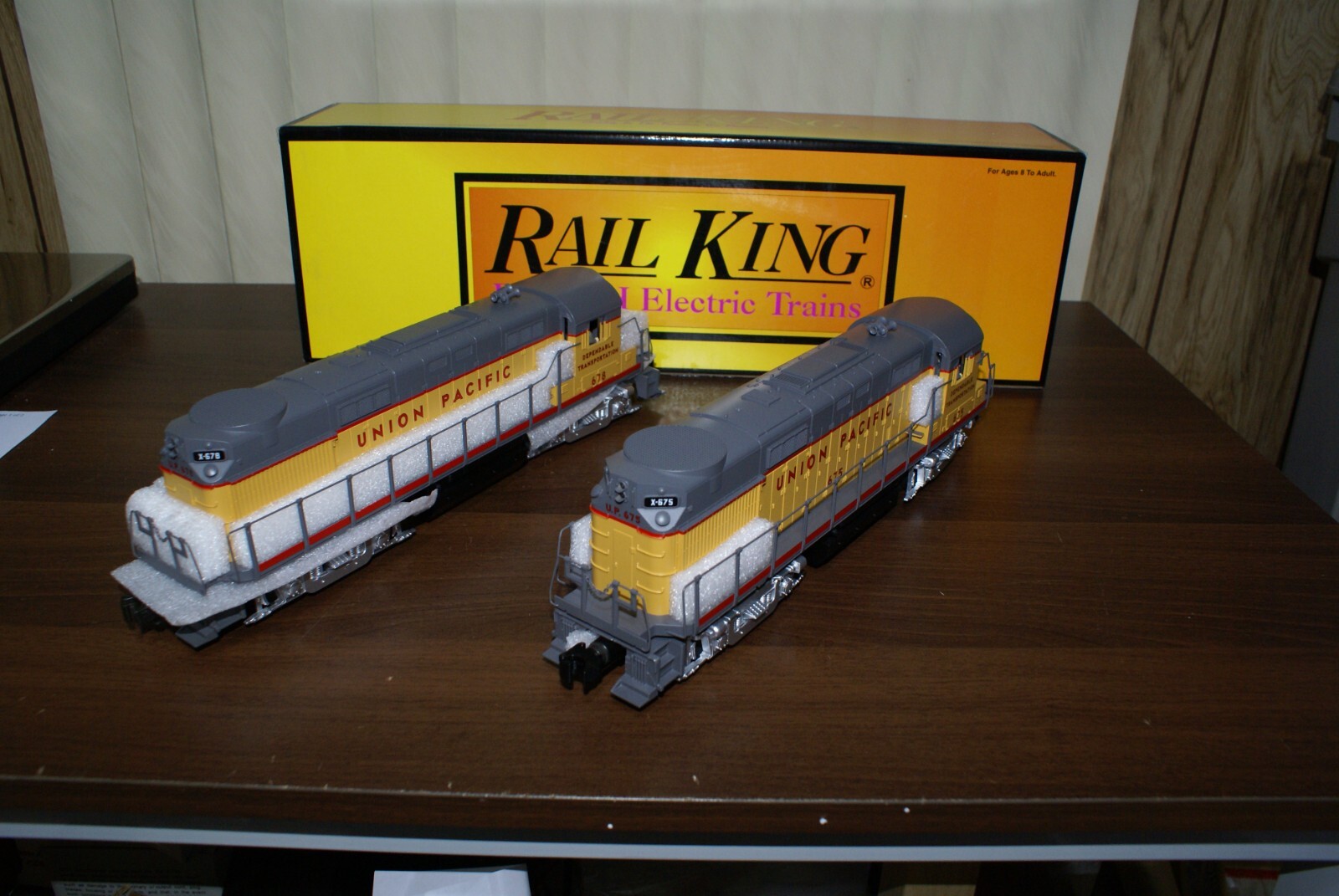 NEW UNION PACIFIC RS-27 PAIR PROTO 2 30-2251-1 , 30-2251-3 NEW BATTERY TESTED