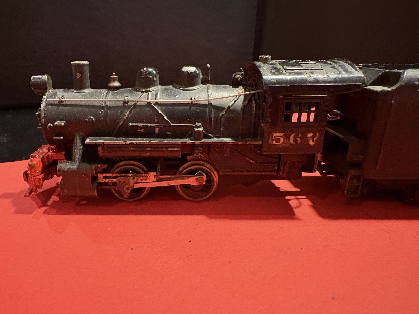 Vint. HO Gauge Black Diecast Unbranded Steam Locomotive 567 & Mantua Coal Tender