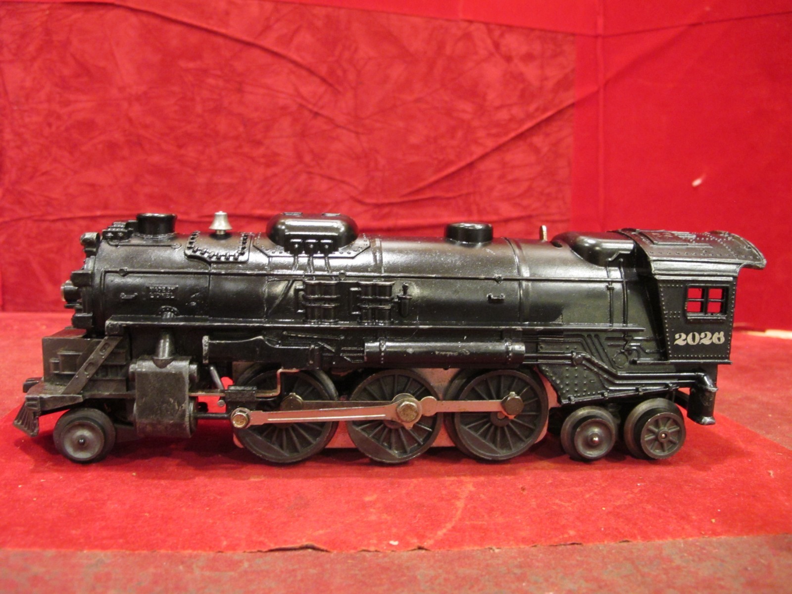 Lionel Vintage Postwar No. 2026 2-6-4 Locomotive~runs smokeS