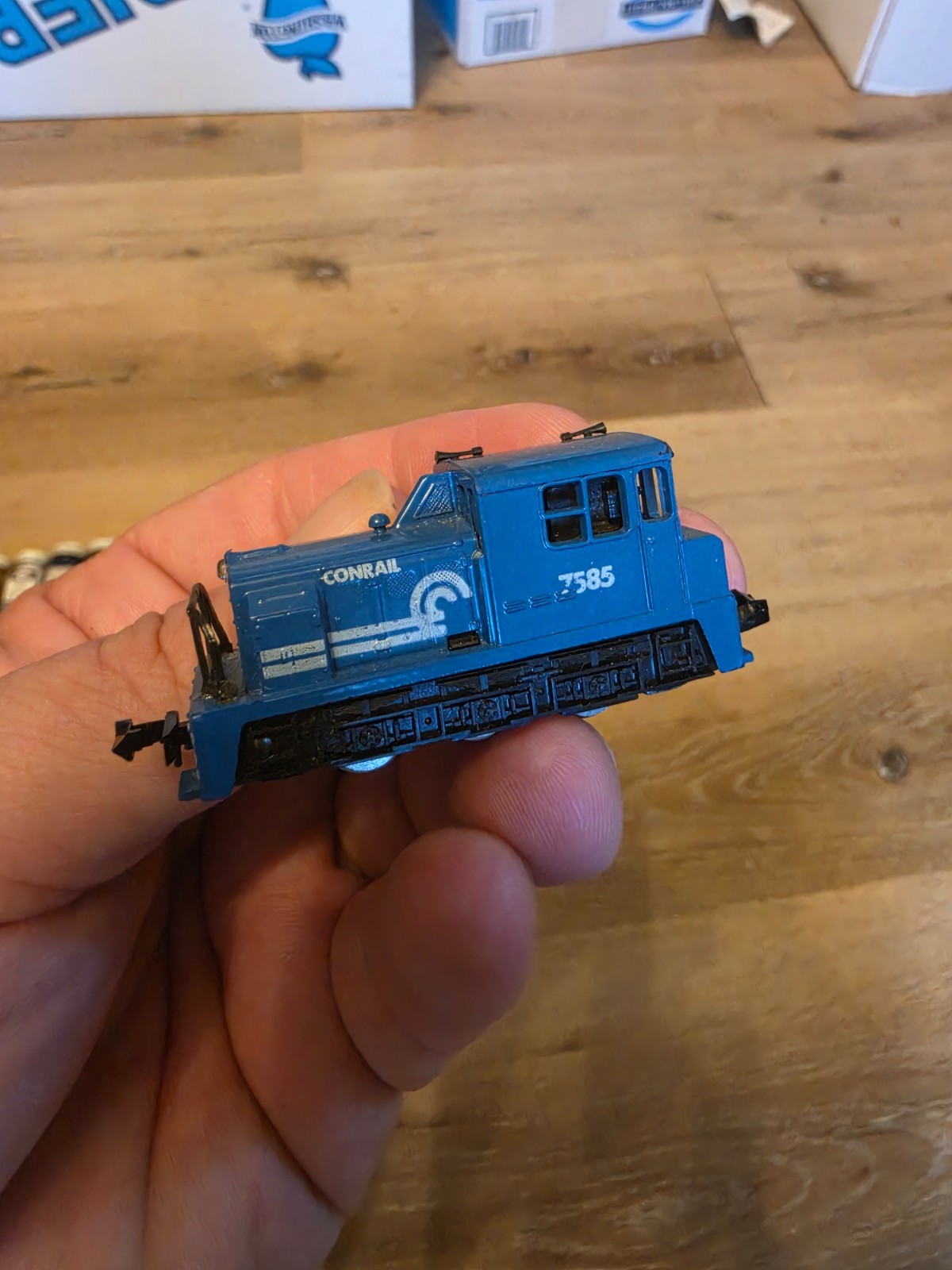 Vintage Model Power N Scale Conrail Plymouth Diesel Switcher Engine #7585