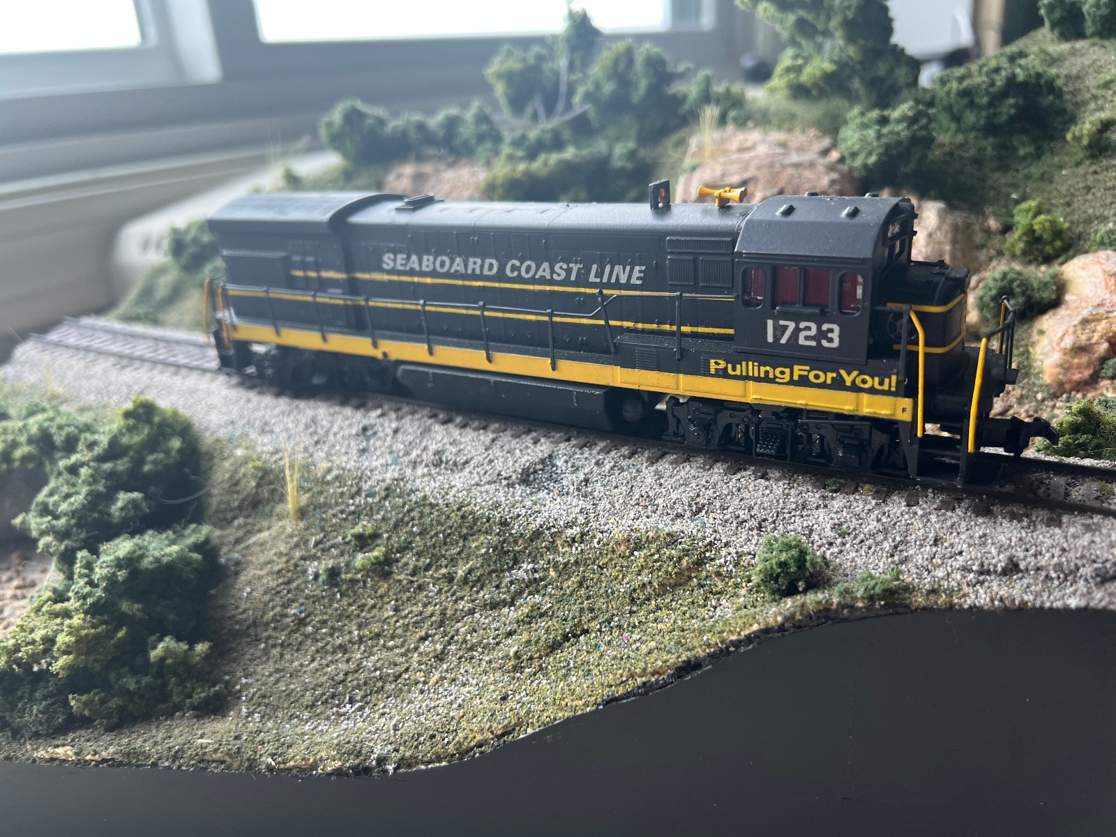 Custom HO ATHEARN U33B SEABOARD COAST LINE SCL # 1723 DUMMY