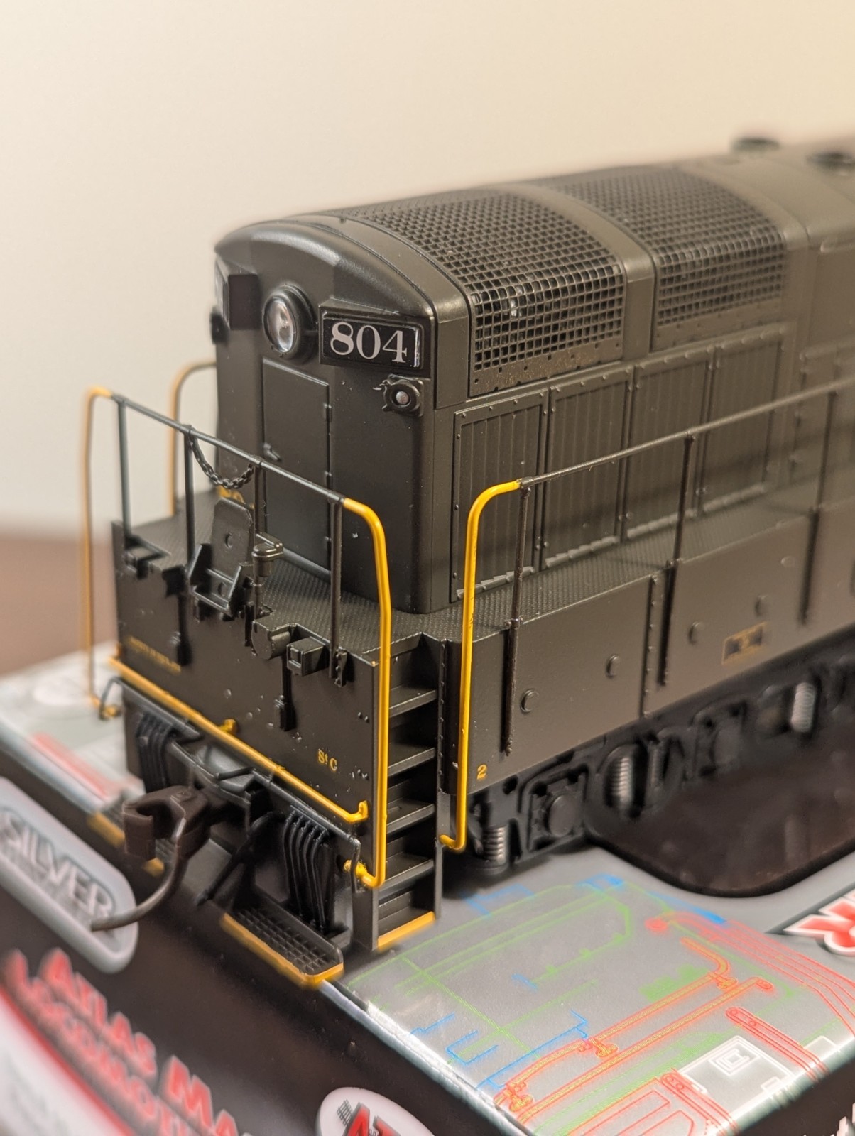 Atlas Master Silver Series HO Scale FM Trainmaster Reading #804 DCC Ready