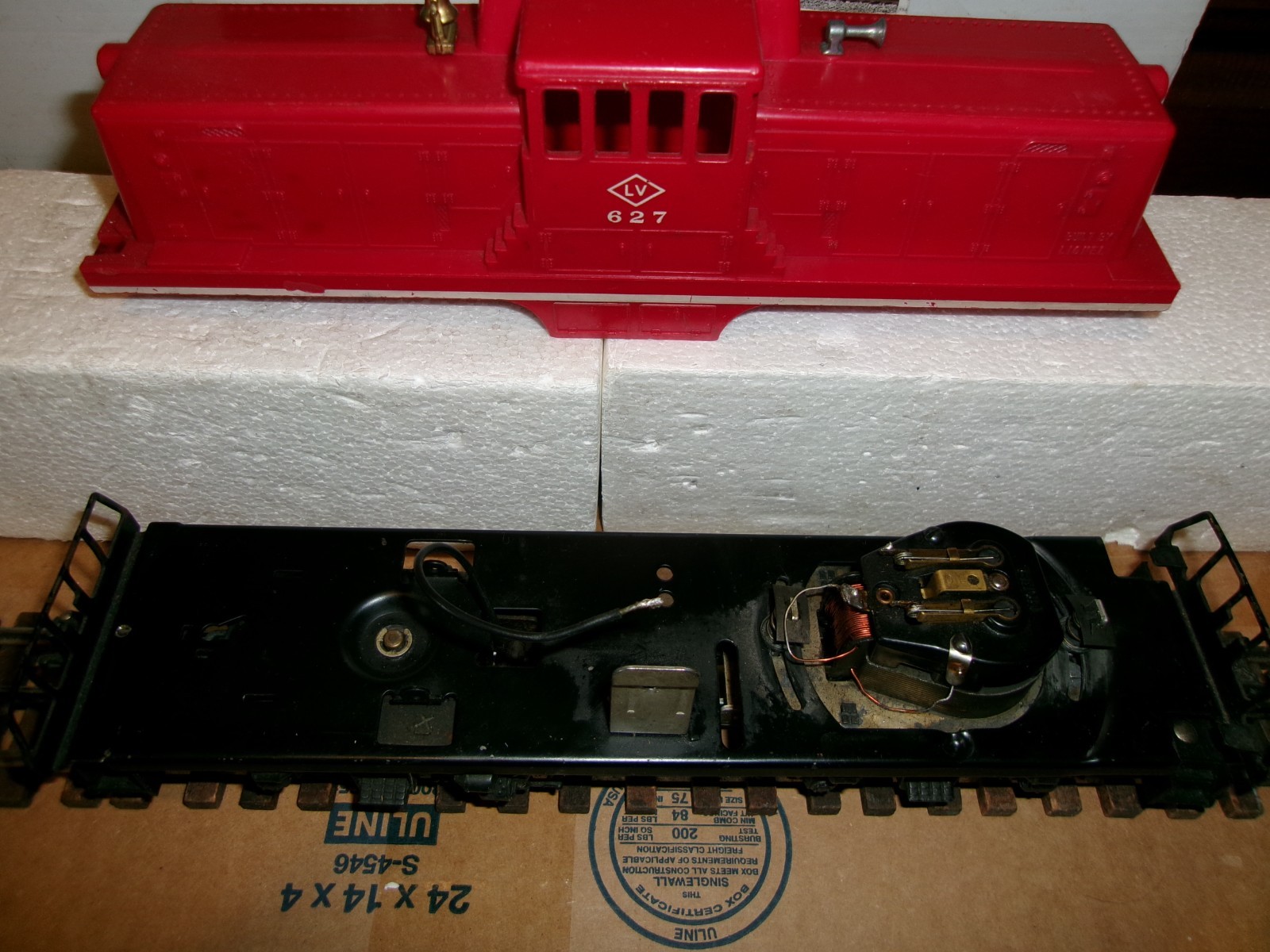L LIONEL POSTWAR #627 LEHIGH VALLEY GE 44- TON SWITCHER