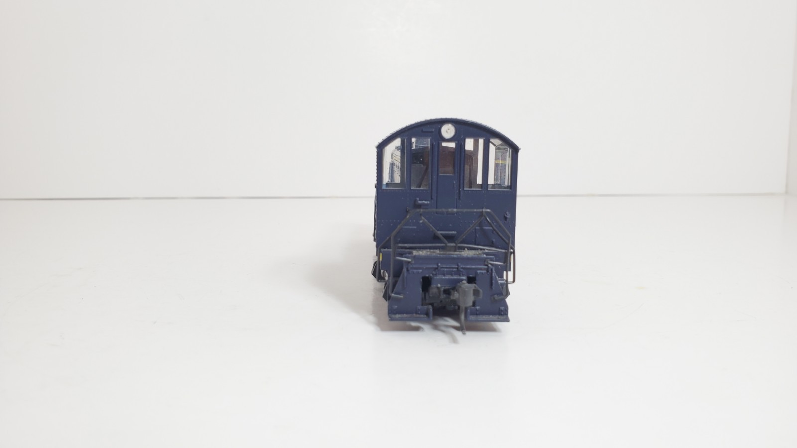 Ho Atlas Baltimore and Ohio Alco S2 Diesel Switcher Locomotive