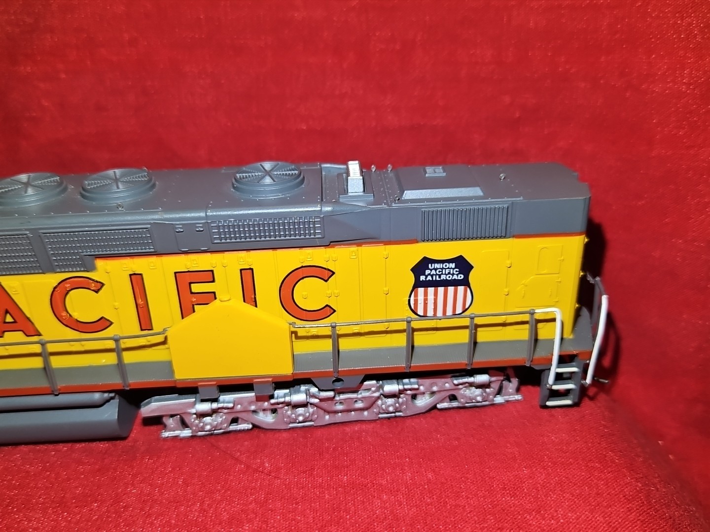 Bachmann HO Union Pacific Dd40AX 16 Wheel Diesel Locomotive # 6938
